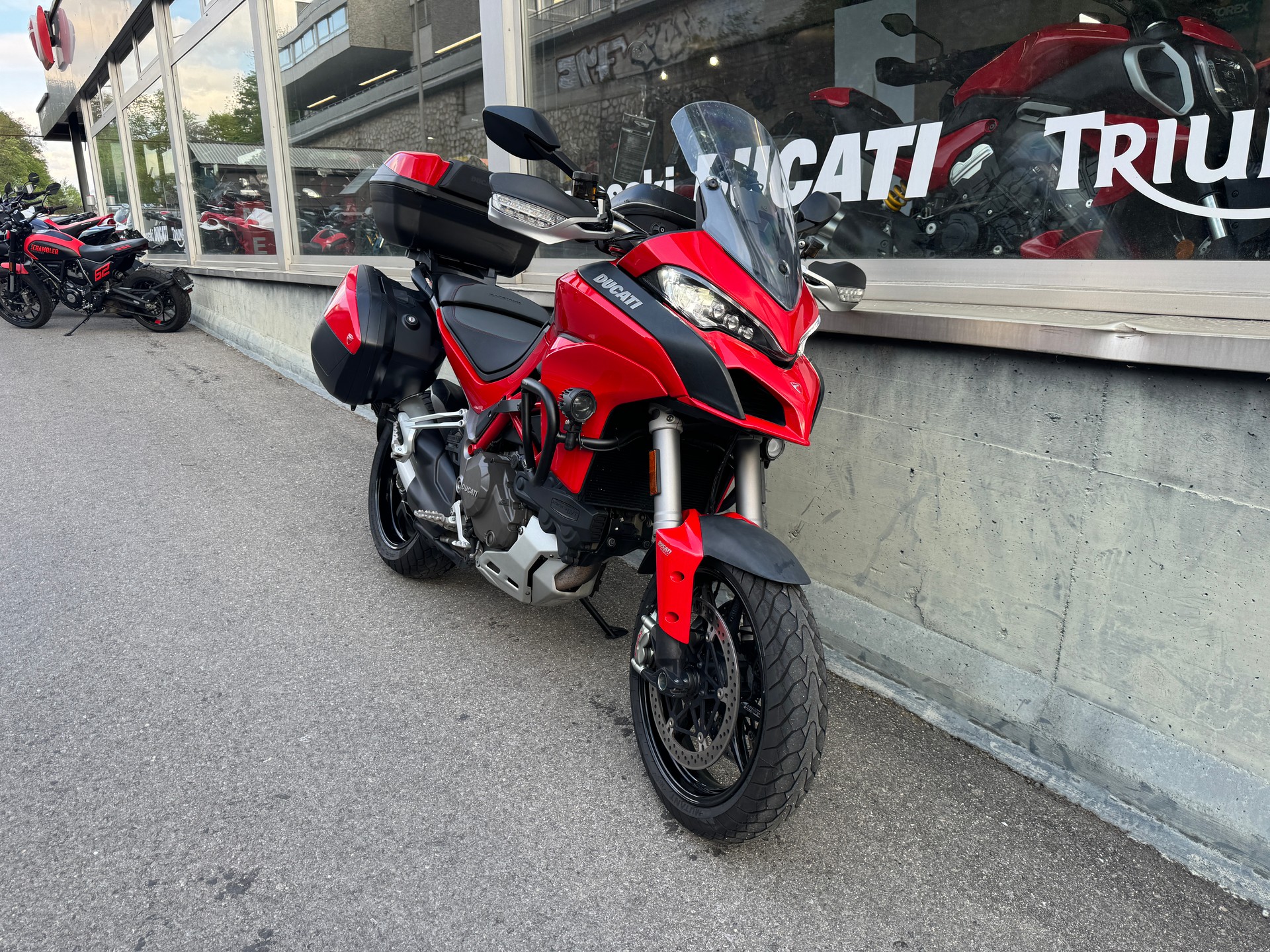 DUCATI Multistrada 1200 S-image-1
