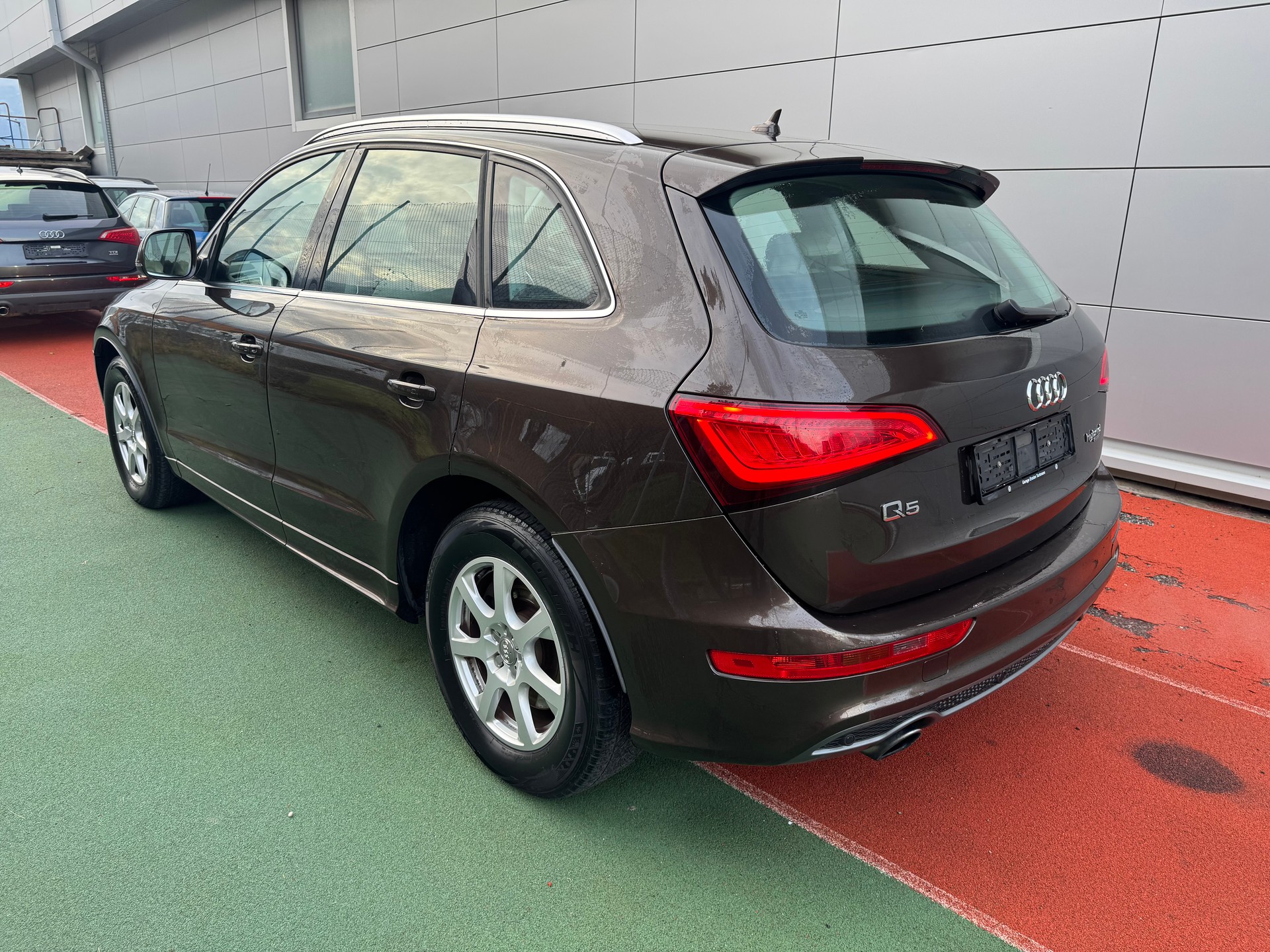 AUDI Q5 2.0 TFSI hybrid quattro tiptronic-image-4