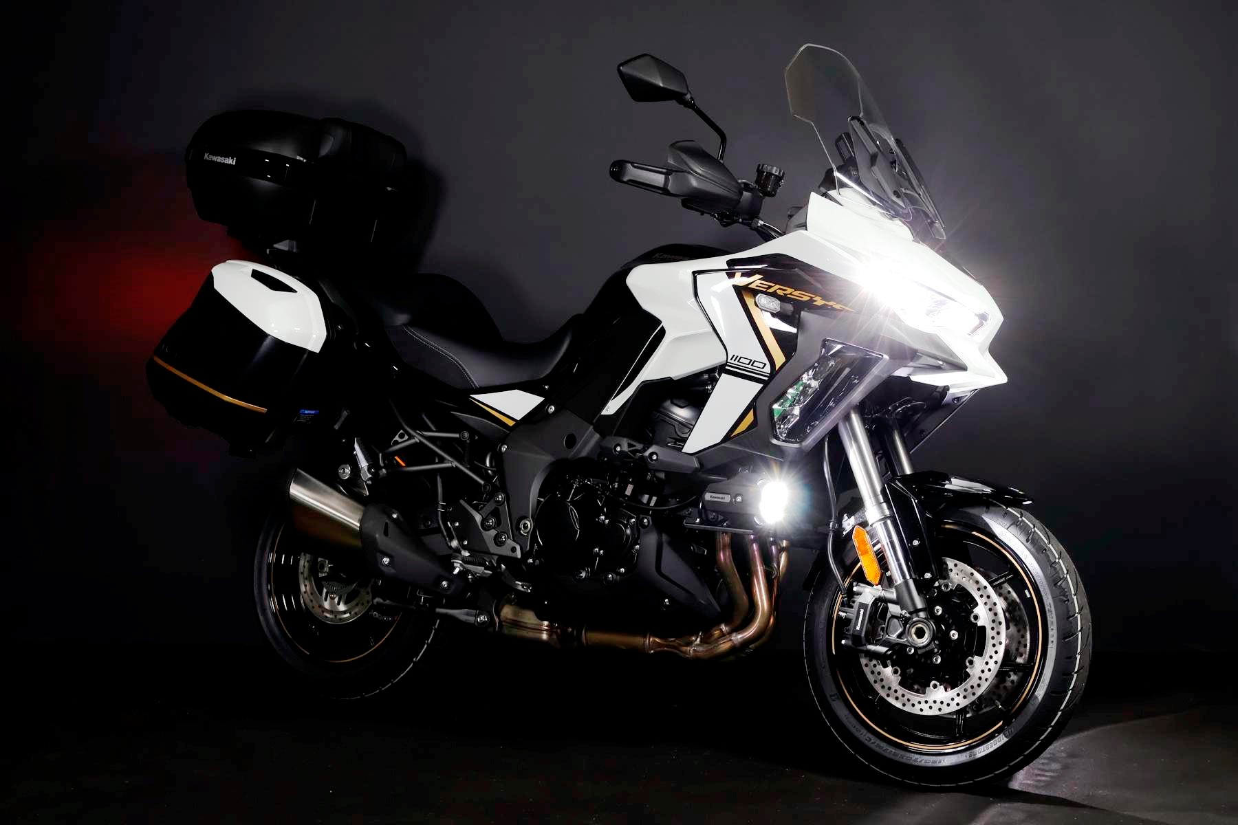 KAWASAKI Versys 1100 SE GT-image-2