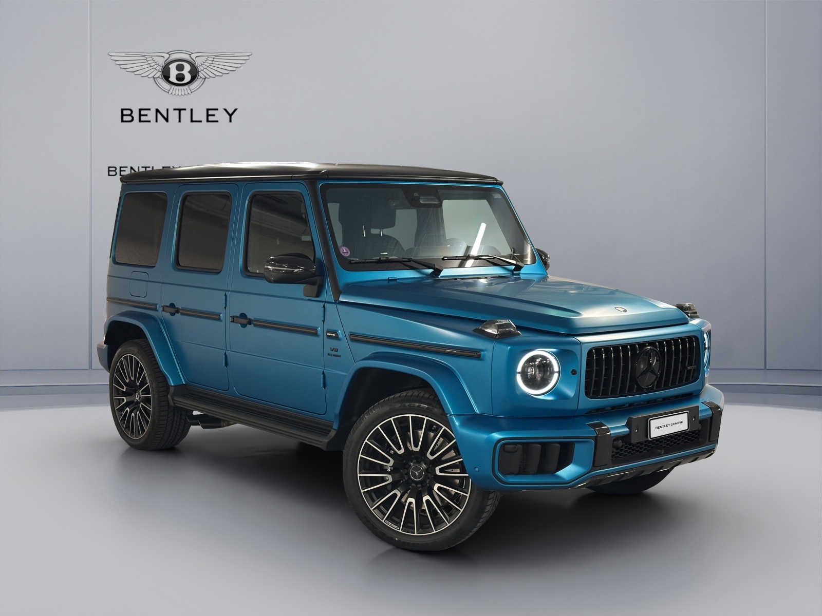 MERCEDES-BENZ G 63 AMG 9G-Tronic-showroom-element-2