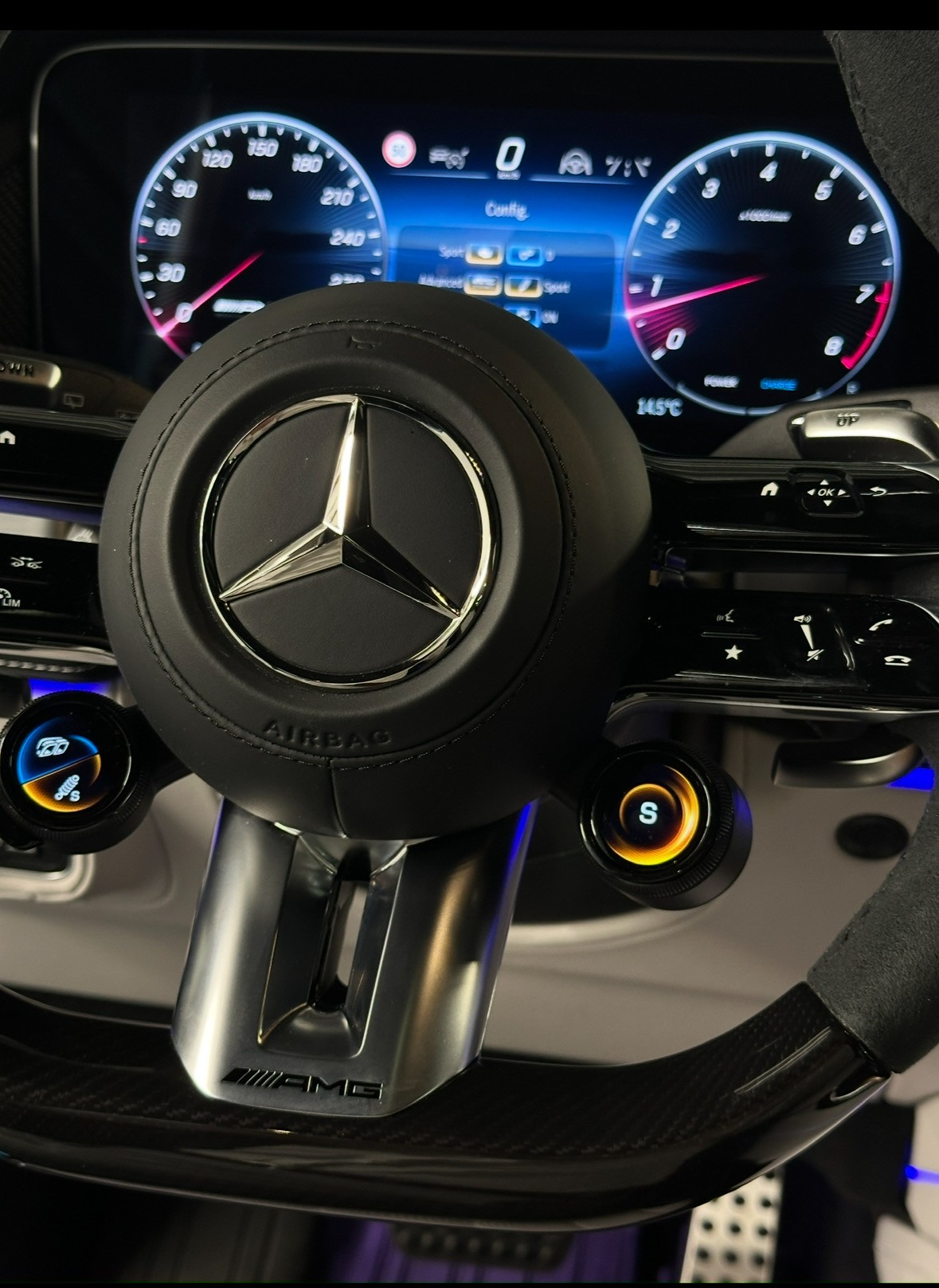 MERCEDES-BENZ G 63 AMG 9G-Tronic-image-12