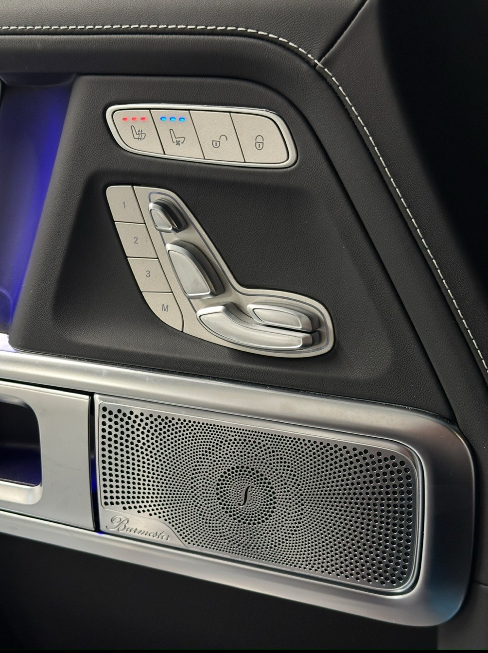 MERCEDES-BENZ G 63 AMG 9G-Tronic-image-18