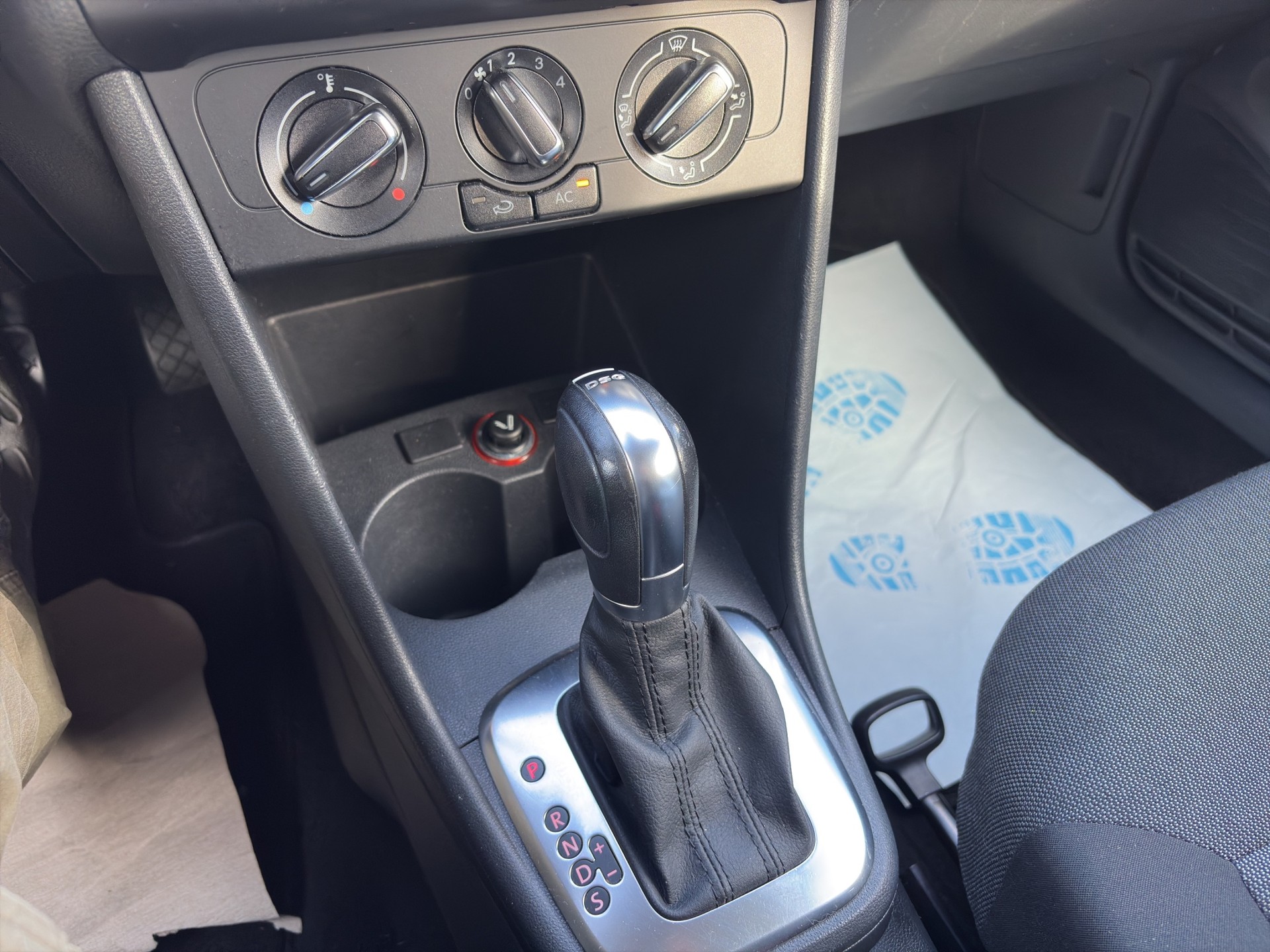 VW Polo 1.2 TSI Comfortline DSG-image-10
