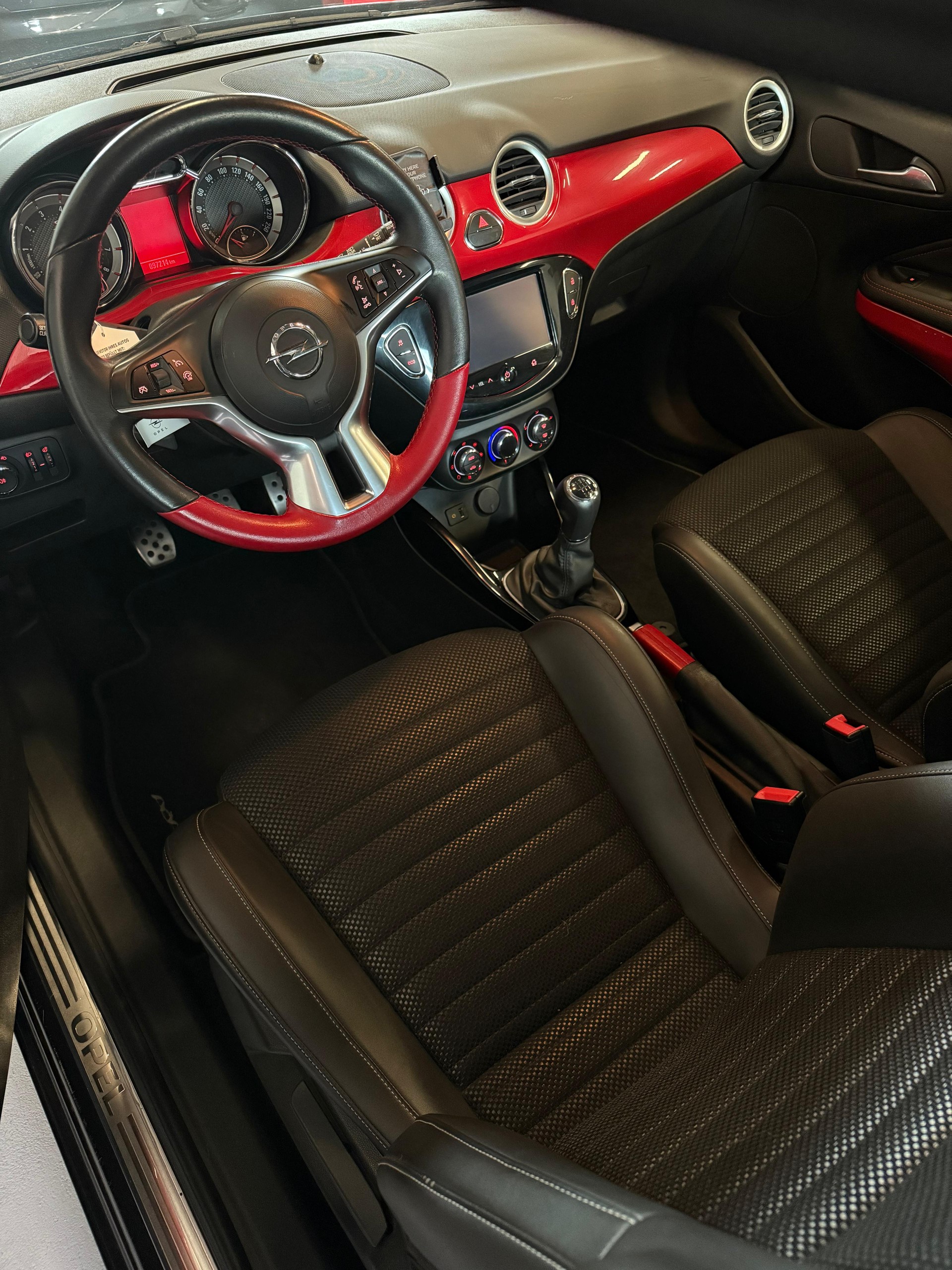 OPEL Adam 1.4 Turbo S-image-7