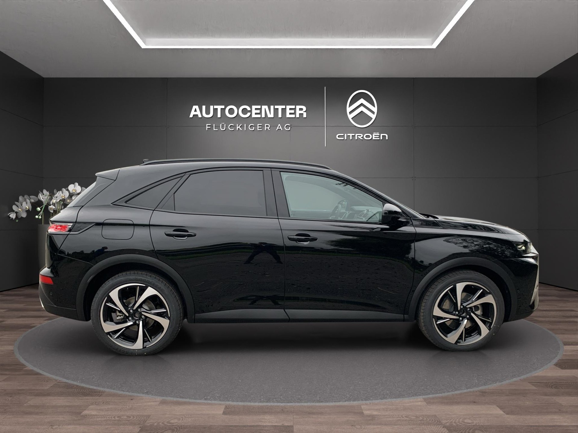 DS AUTOMOBILES 7 1.6 E-Tense Étoile 4x4-image-3