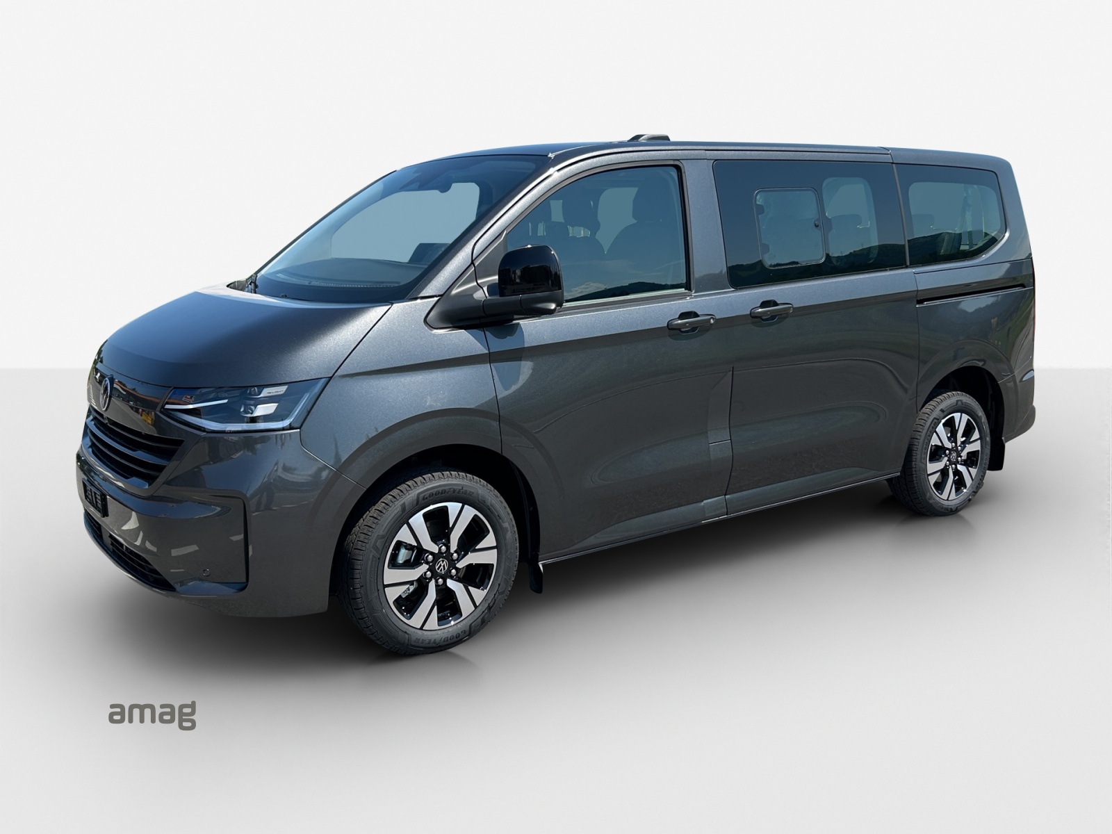 VW Caravelle BEV Life