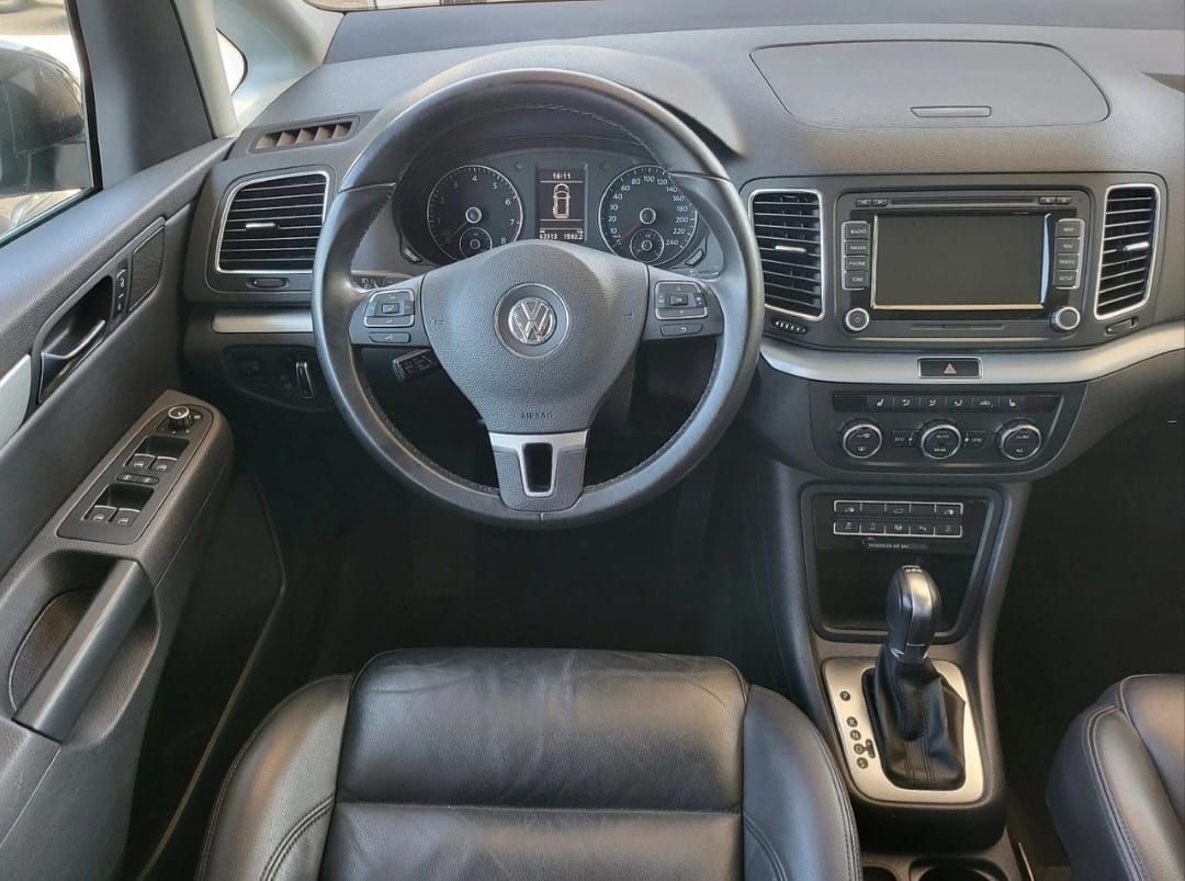 VW Sharan 1.4 TSI BlueMotion Technology Highline DSG-image-13
