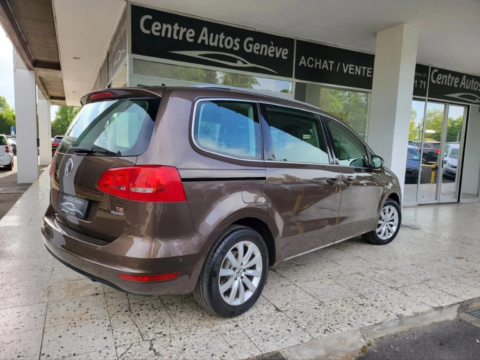 VW Sharan 1.4 TSI BlueMotion Technology Highline DSG-image-6