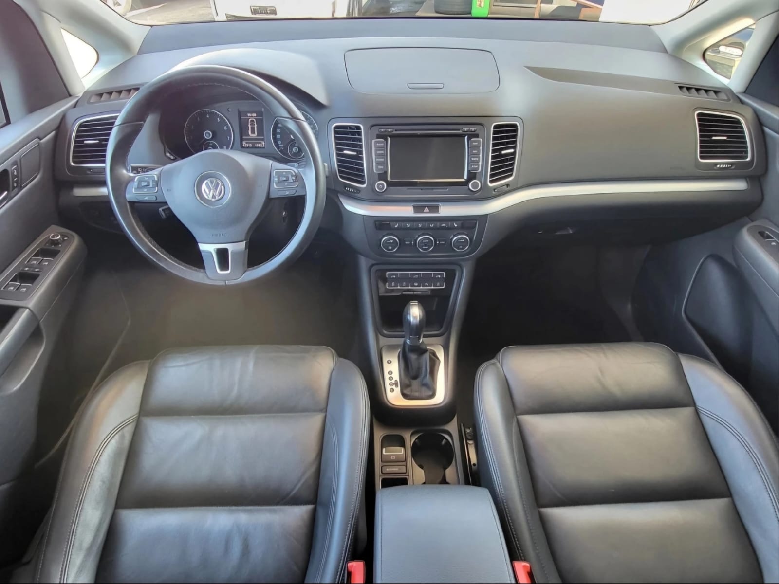 VW Sharan 1.4 TSI BlueMotion Technology Highline DSG-image-12