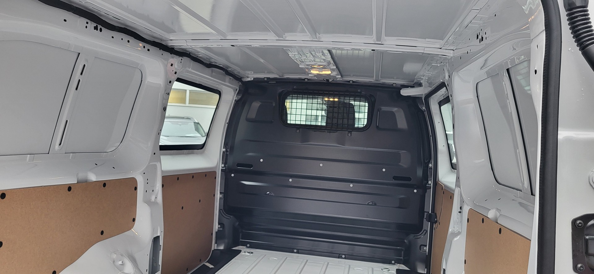 PEUGEOT Expert 2.2 BlueHDi 150 S&S Long-image-11
