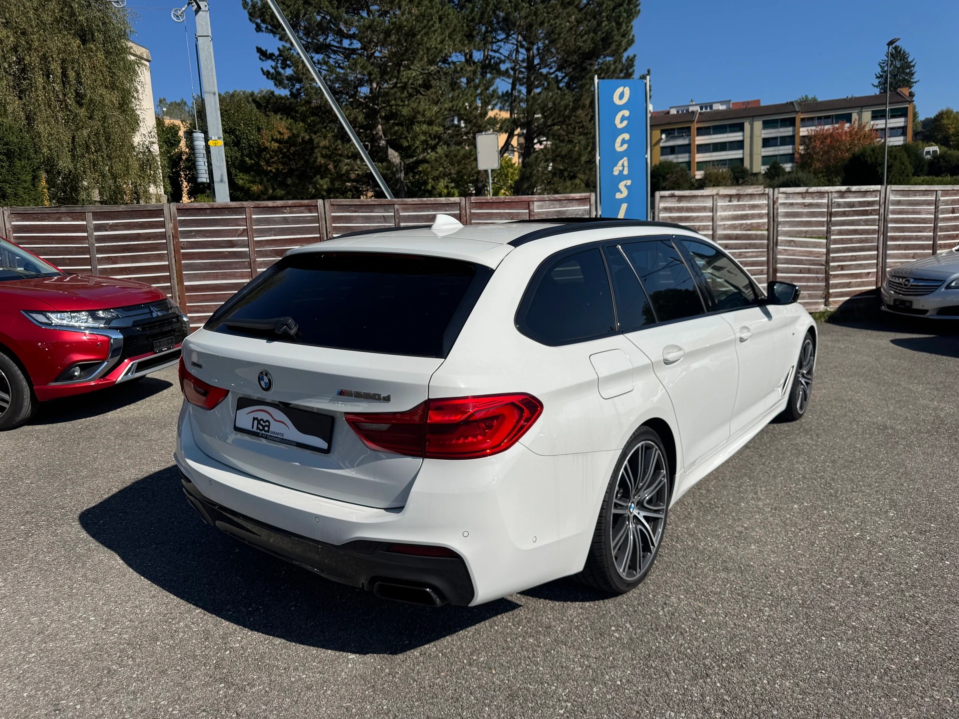 BMW M550d xDrive Touring Steptronic-image-3