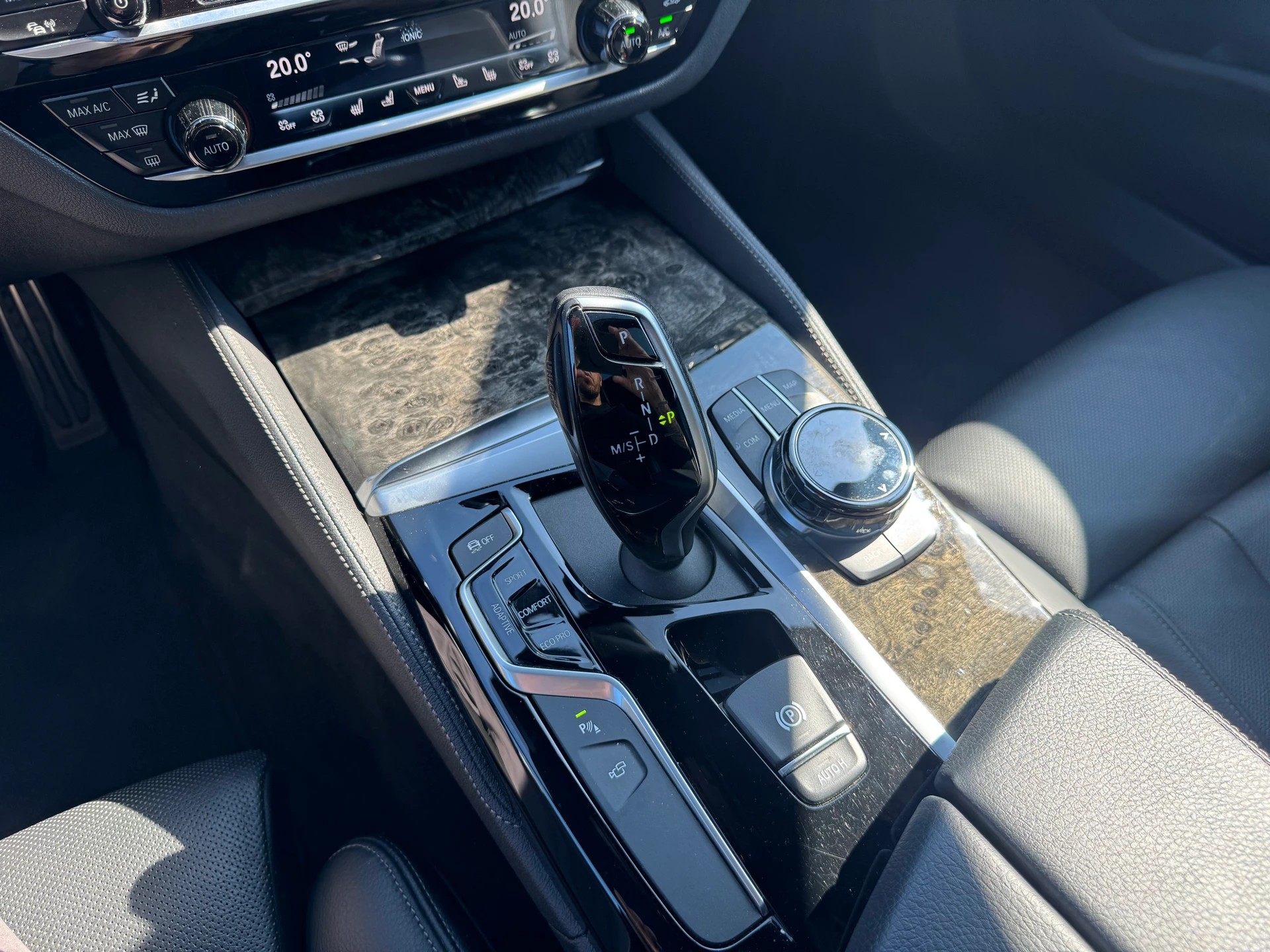 BMW M550d xDrive Touring Steptronic-image-8