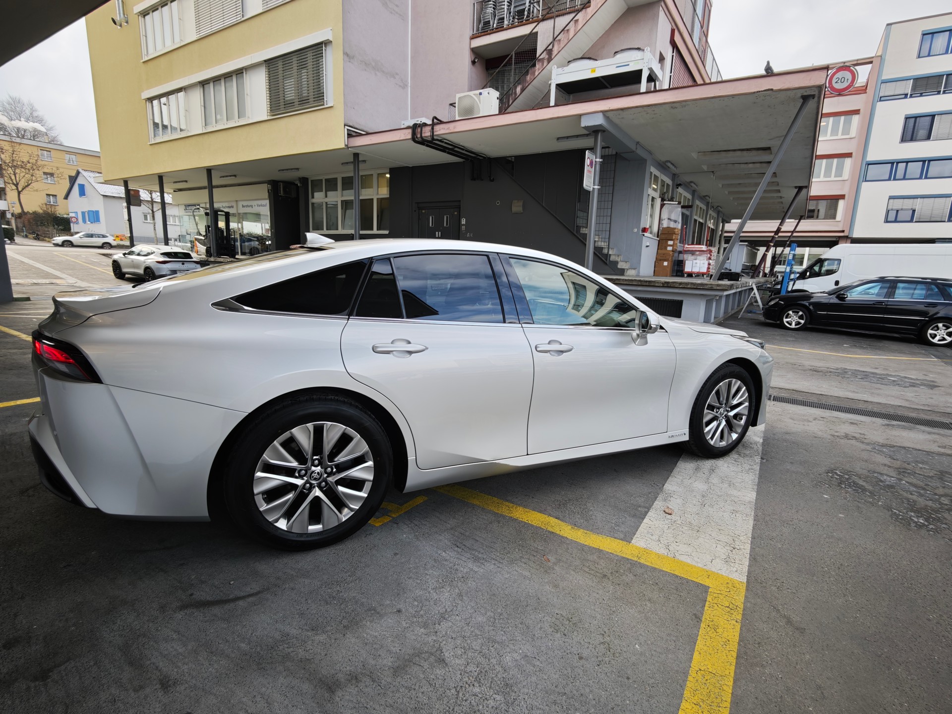 TOYOTA Mirai Fuel cell Premium-image-4
