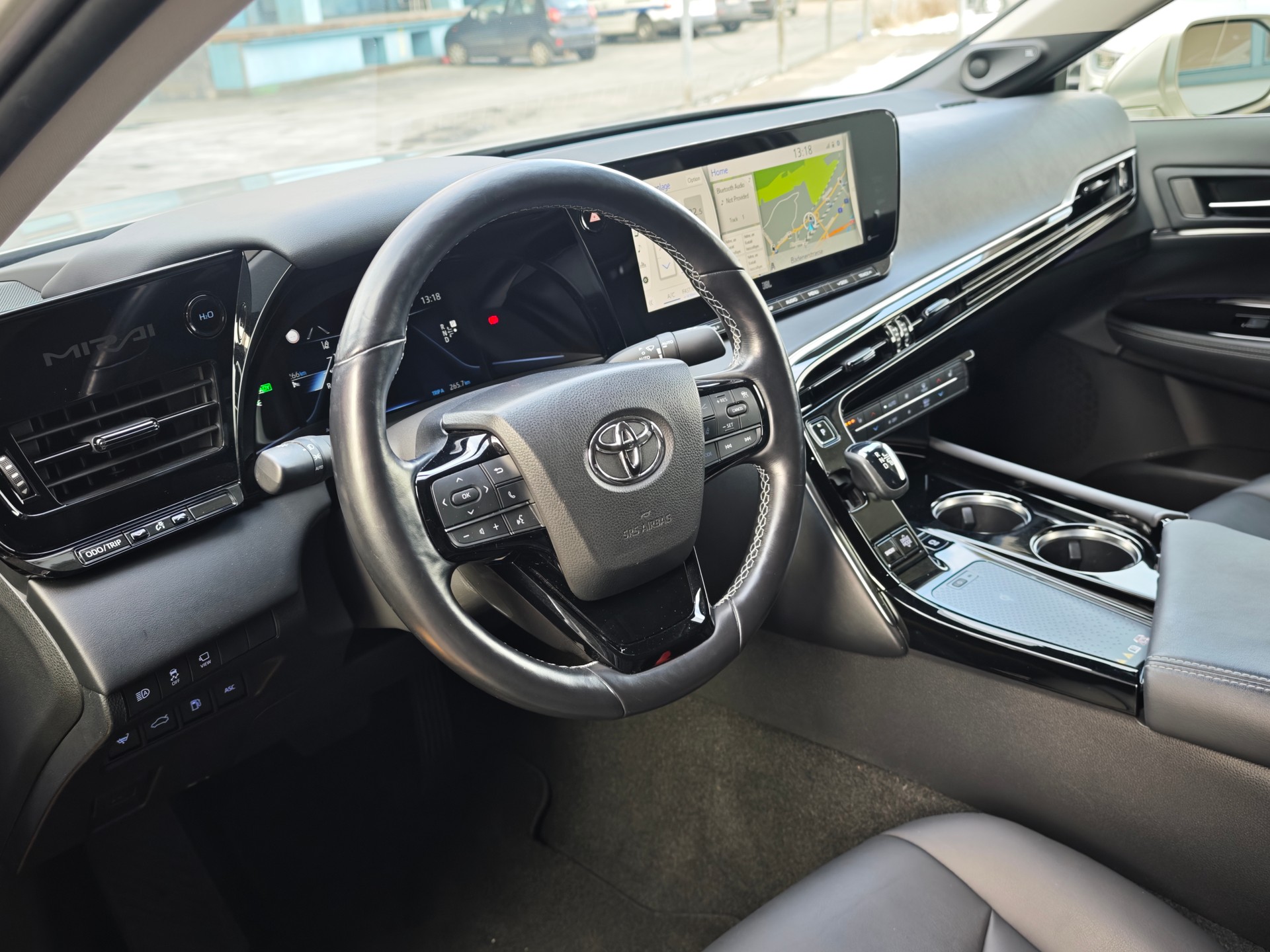 TOYOTA Mirai Fuel cell Premium-image-13