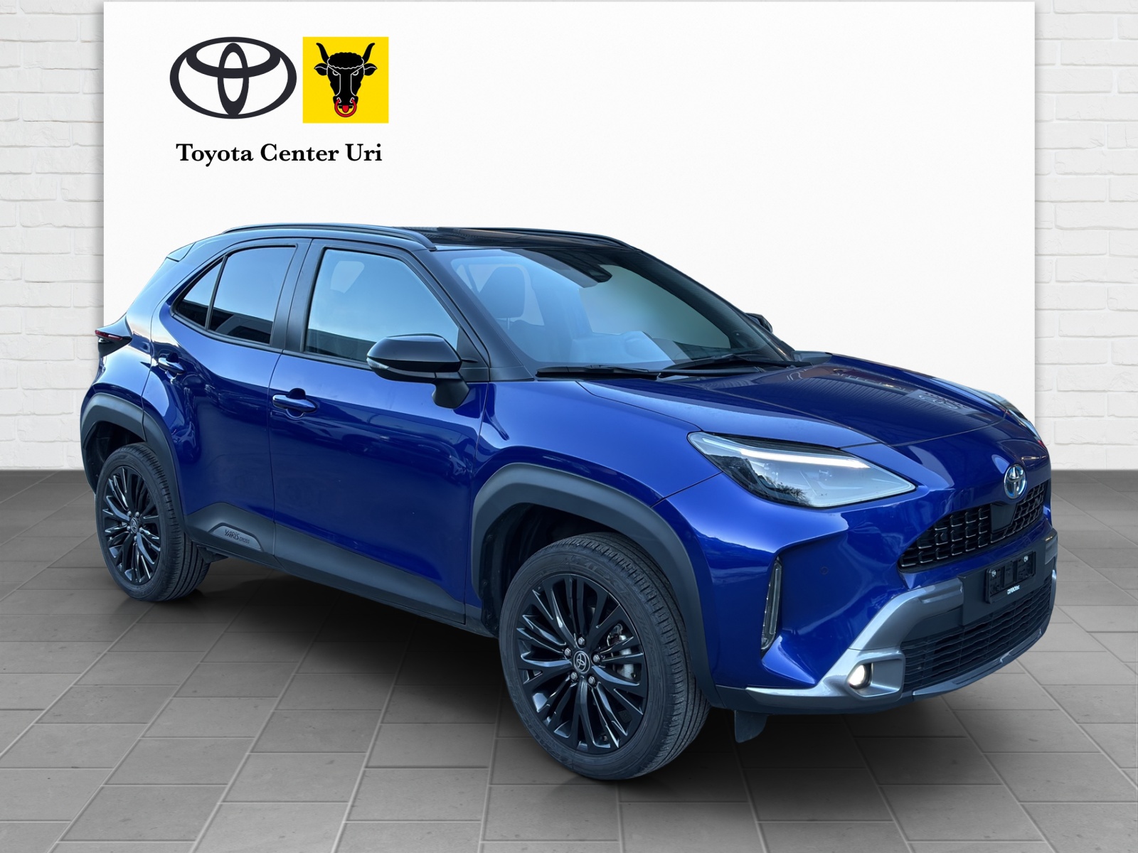 TOYOTA Yaris Cross 1.5 Adventure e-CVT AWDi-showroom-element-3