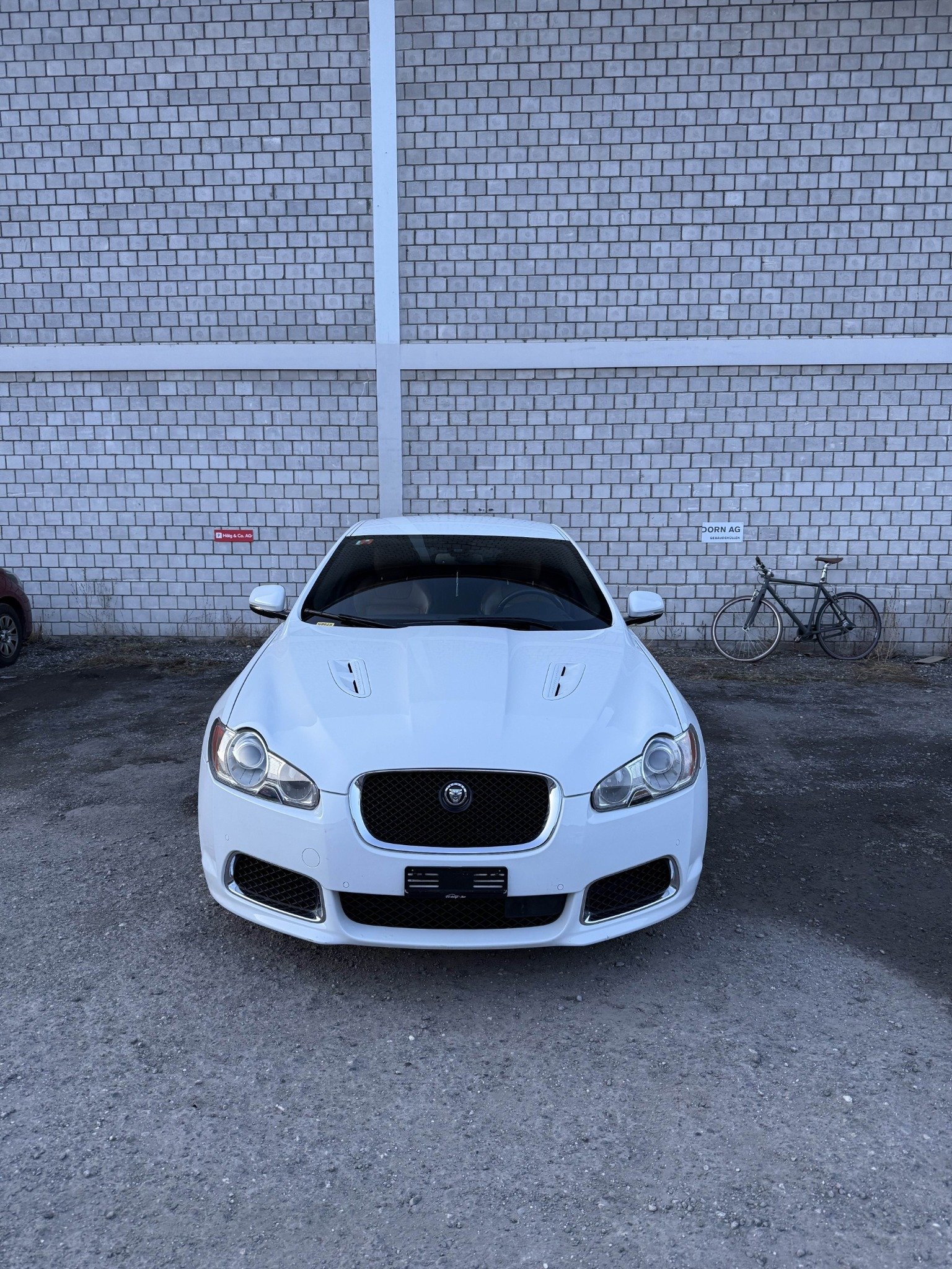 JAGUAR XFR-image-3