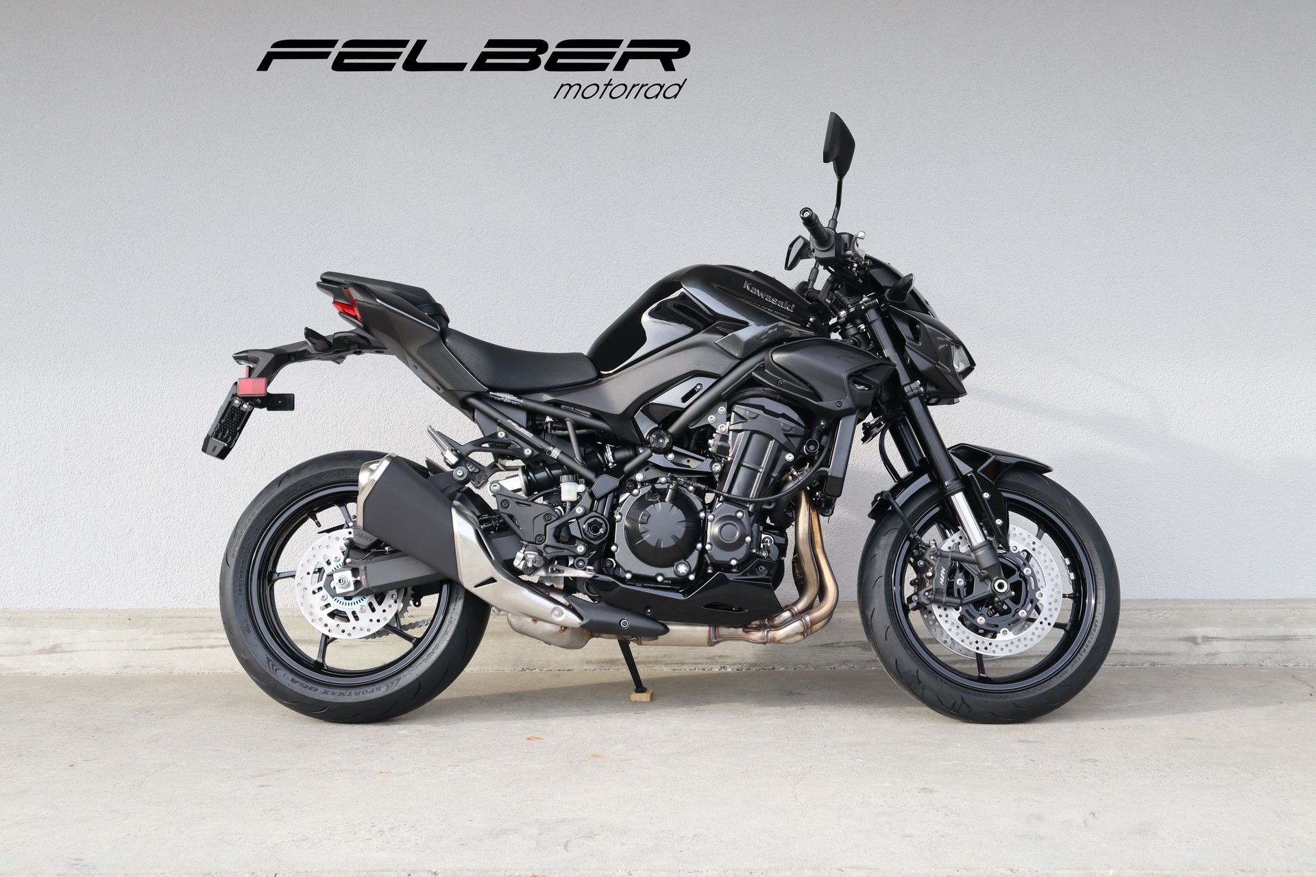 KAWASAKI Z 900-image-0
