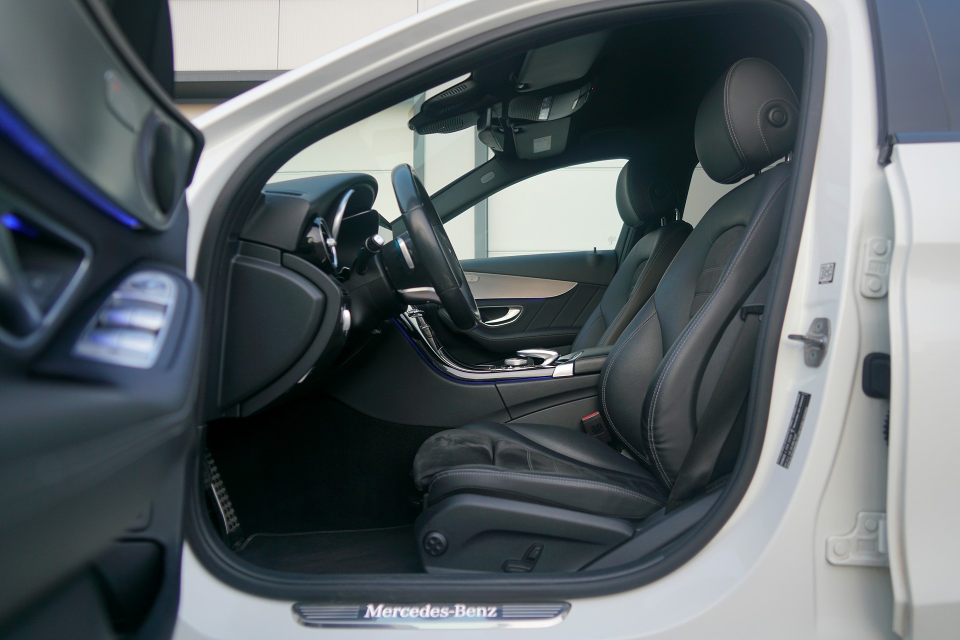 MERCEDES-BENZ C 200 AMG Line 4Matic 9G-Tronic (CH)-image-5