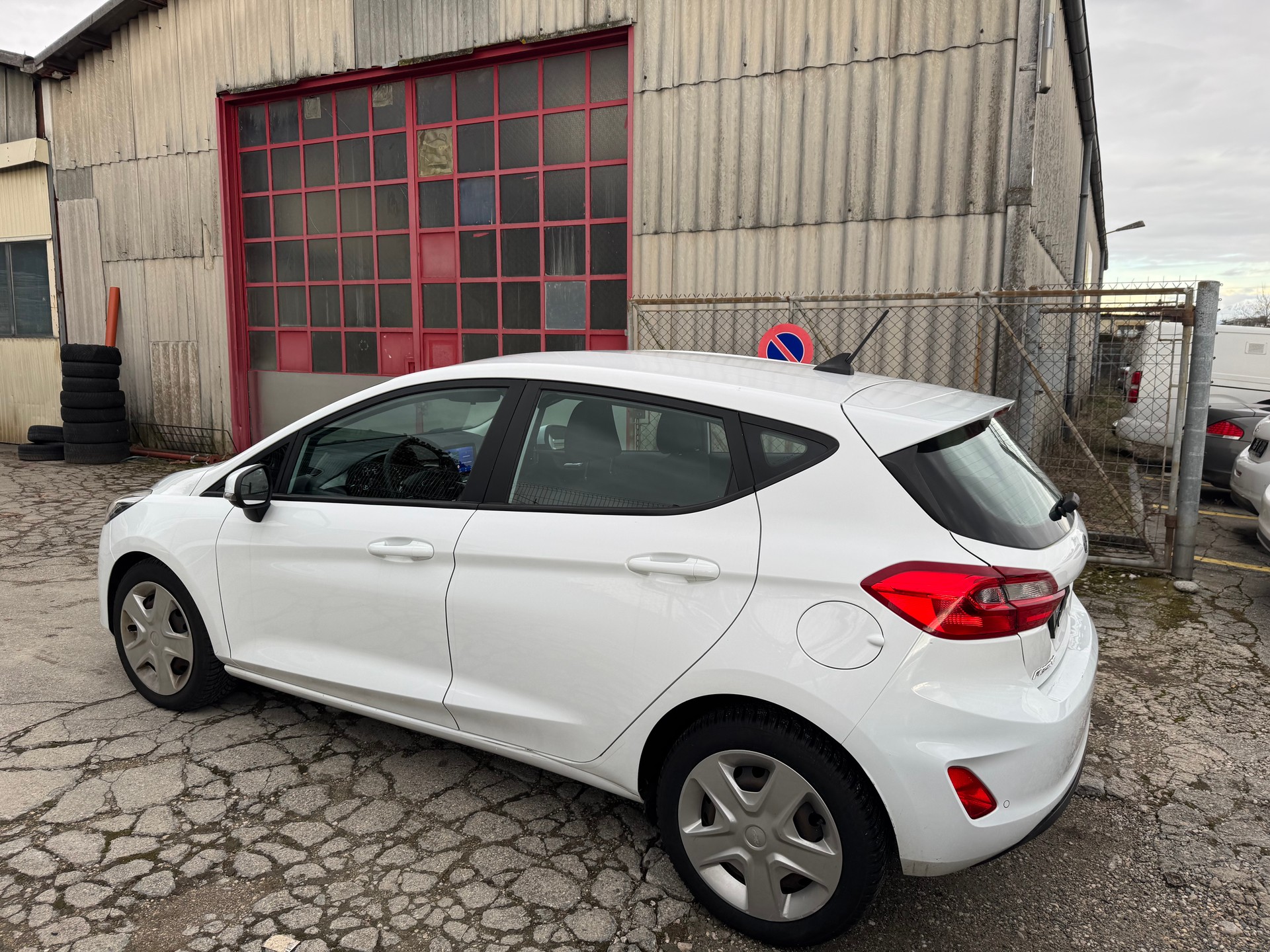 FORD Fiesta 1.0 SCTi Cool & Connect-showroom-element-2