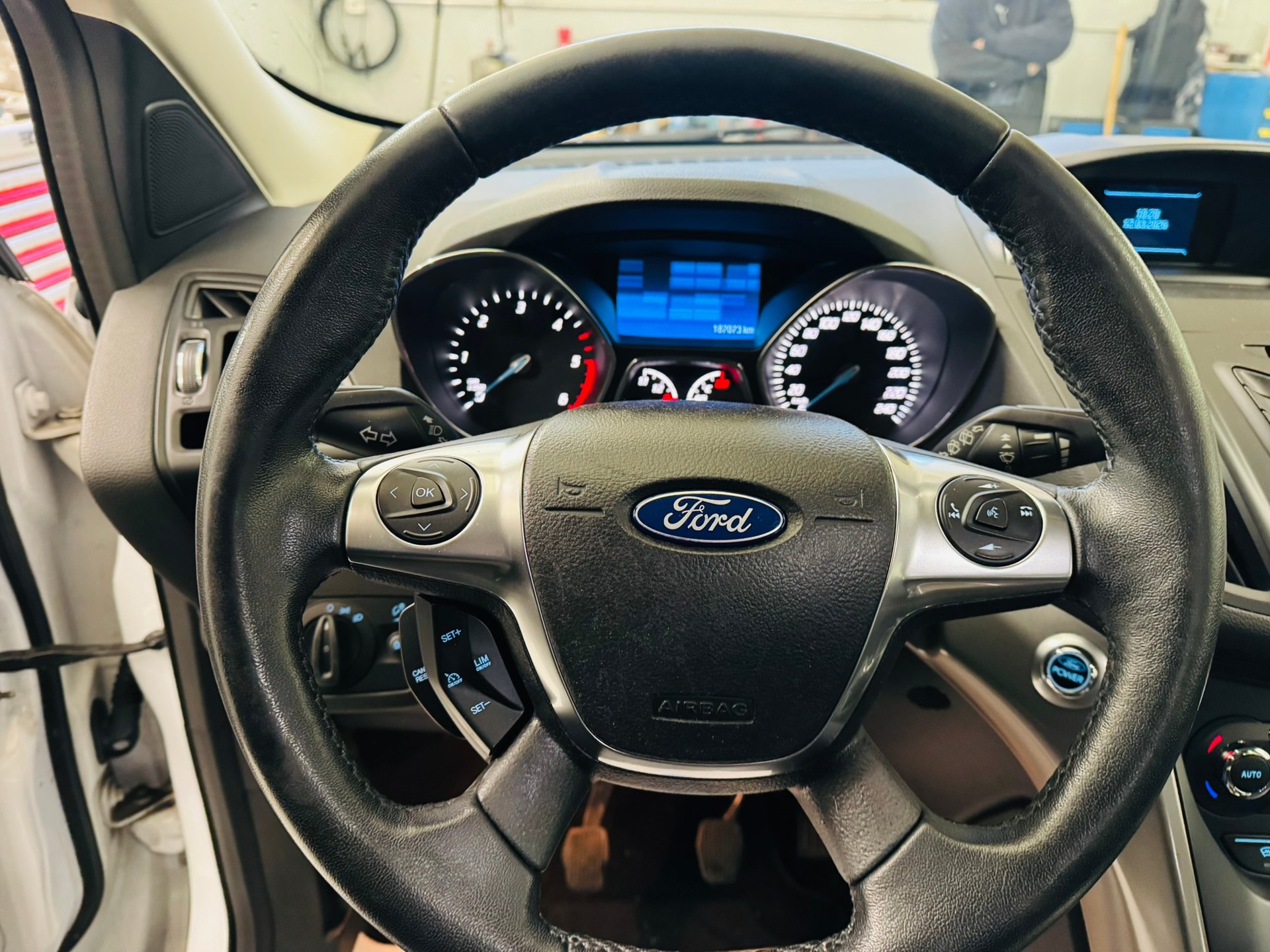 FORD Kuga 2.0 TDCi Titanium 4WD-image-14