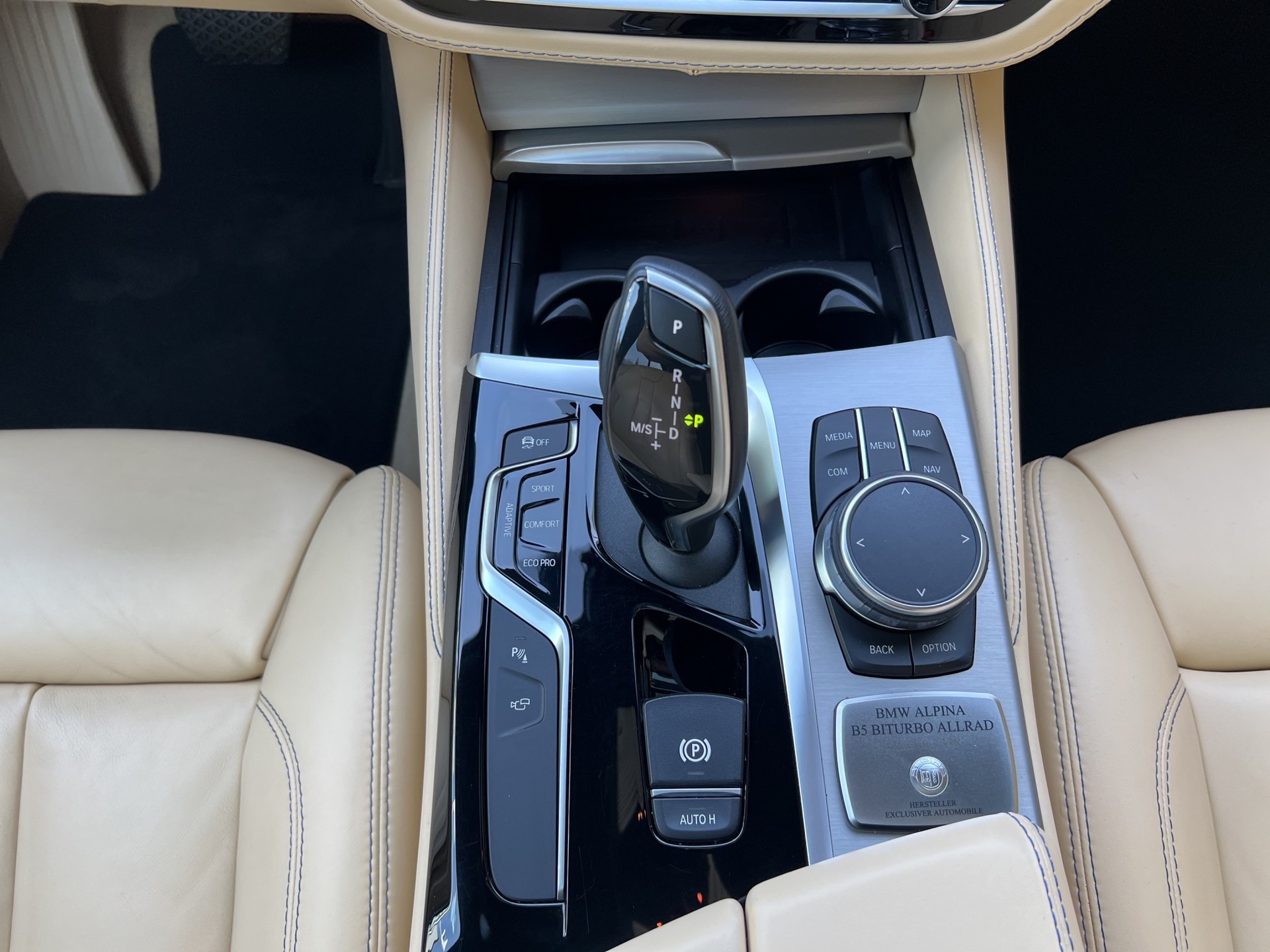 BMW-ALPINA B5 BiTurbo Touring 4.4 V8 xDrive Switch-Tronic-image-16