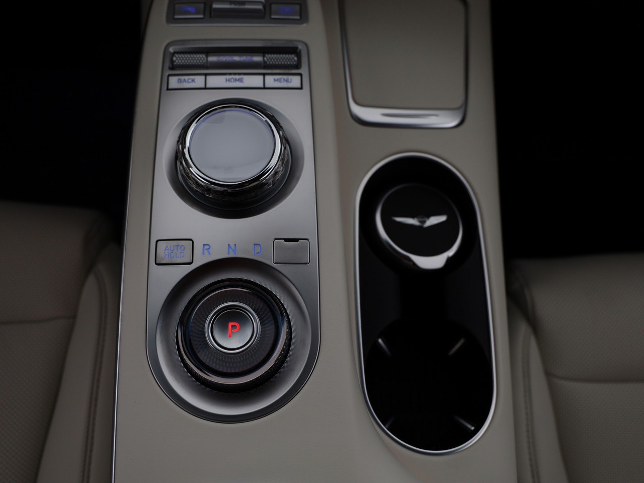 GENESIS GV70 Electrified Sport kWh 77,4 AWD-image-13