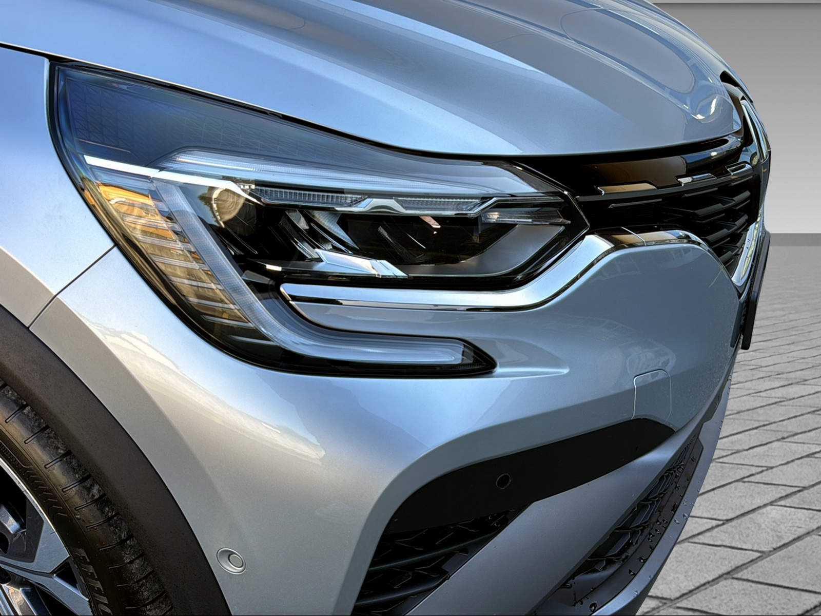 RENAULT Captur 1.3 TCe 160 R.S. Line EDC-image-10