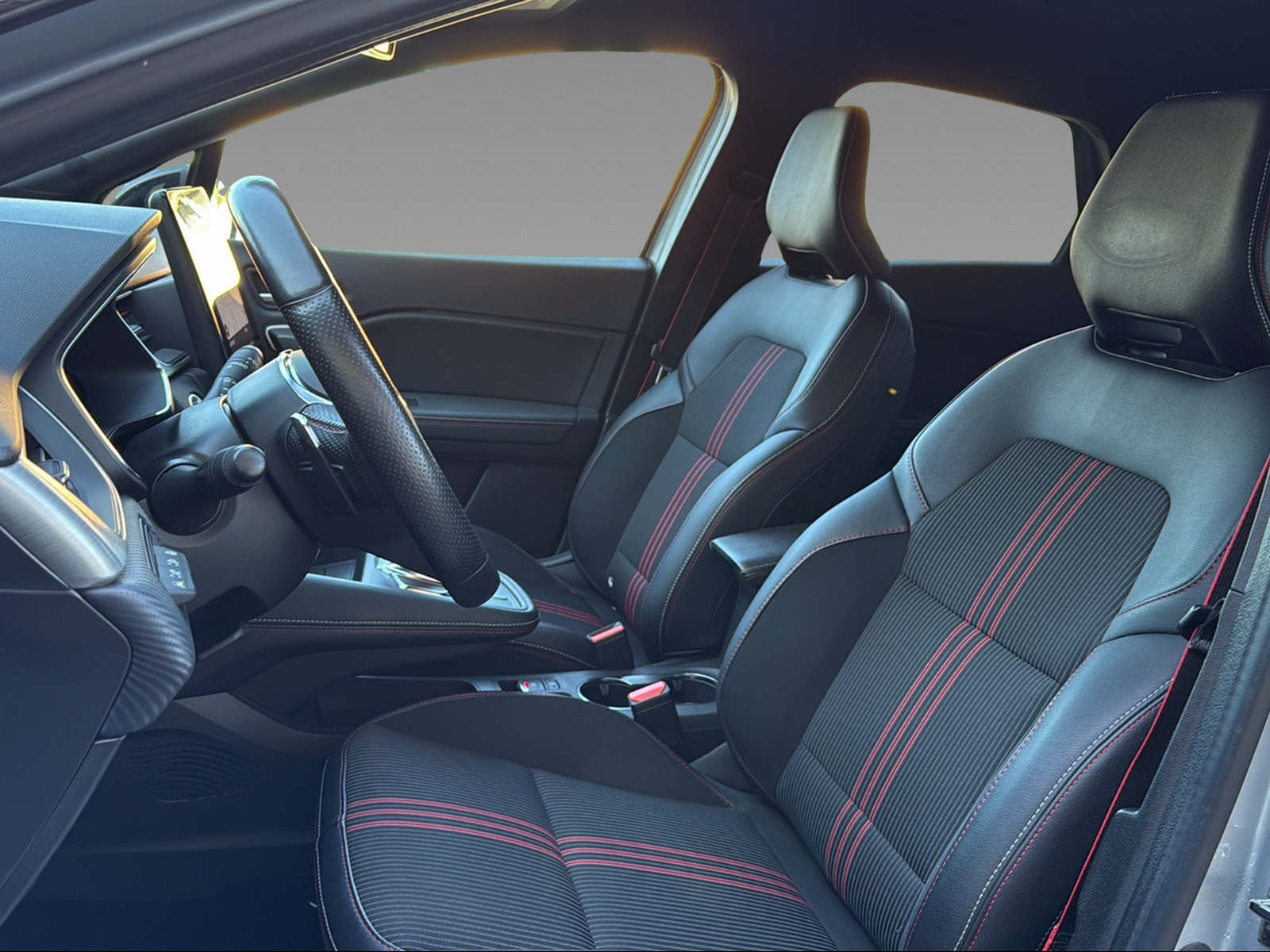 RENAULT Captur 1.3 TCe 160 R.S. Line EDC-image-13