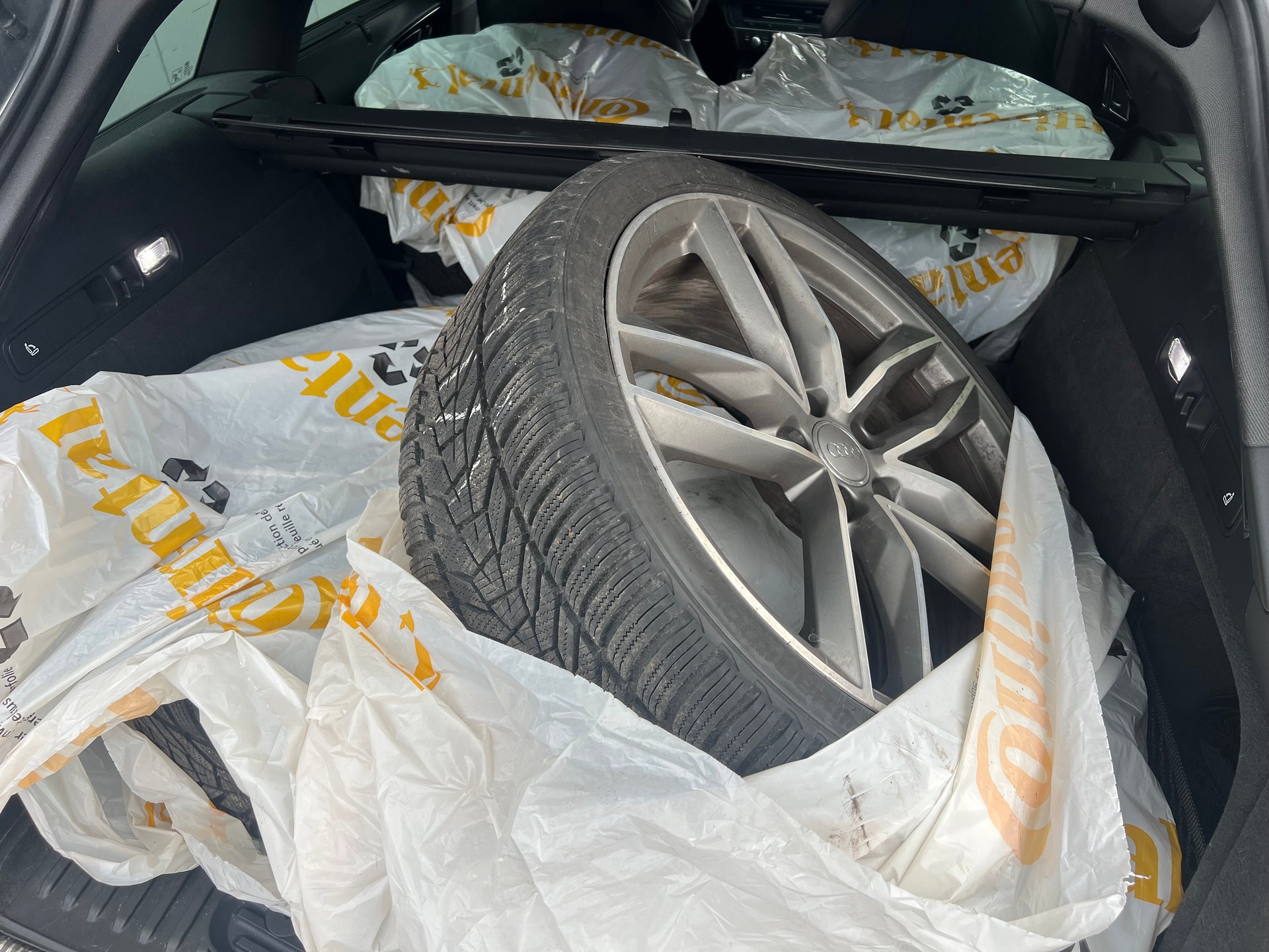 AUDI A6 Avant 3.0 BiTDI V6 qu. competition tiptronic-image-13