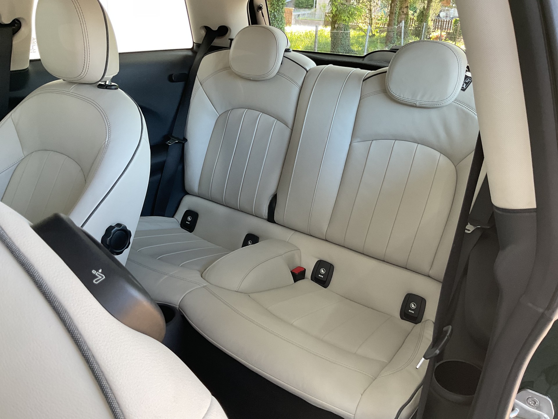 MINI Cooper SD-image-9