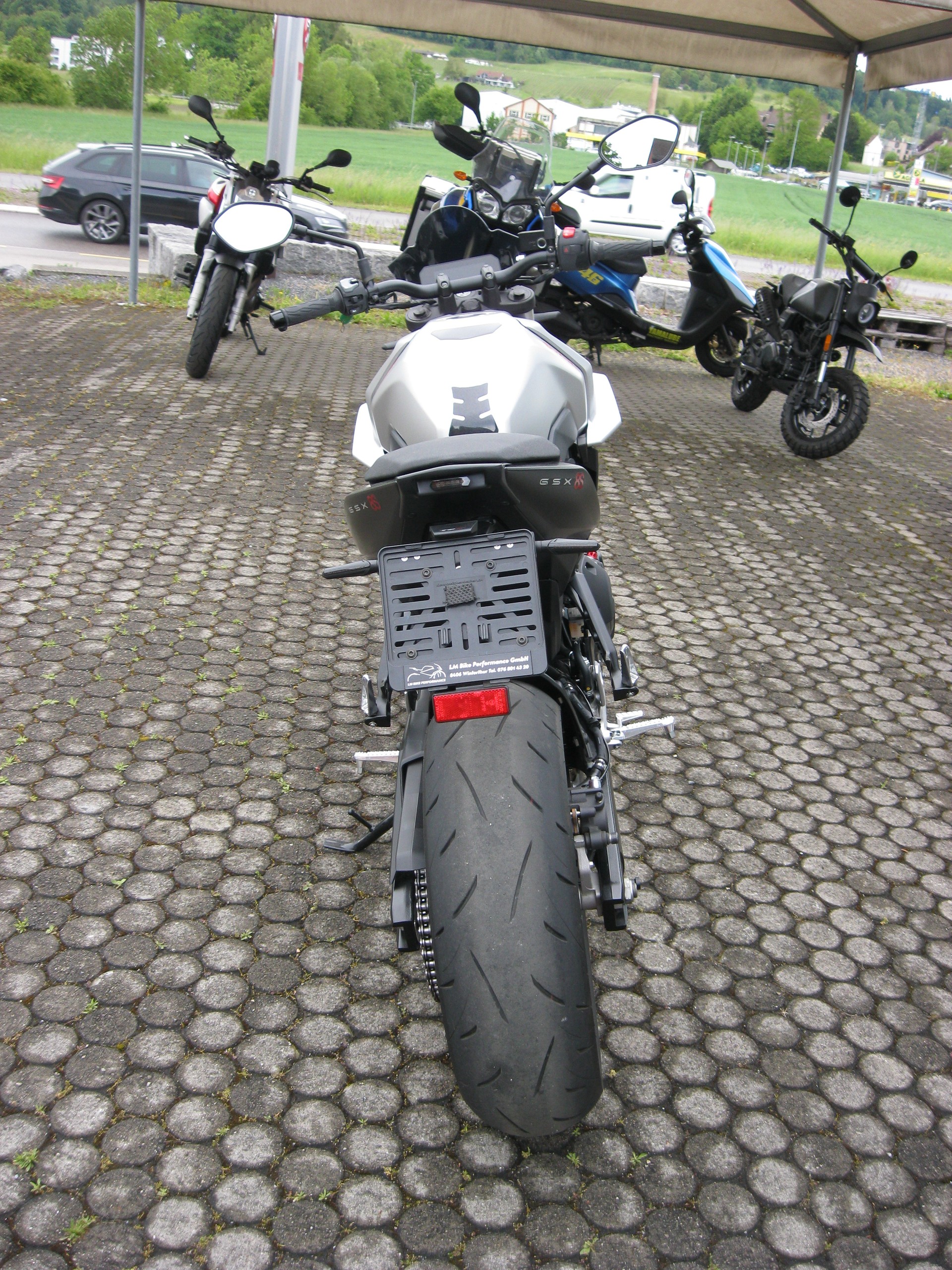 SUZUKI GSX-8S-image-3