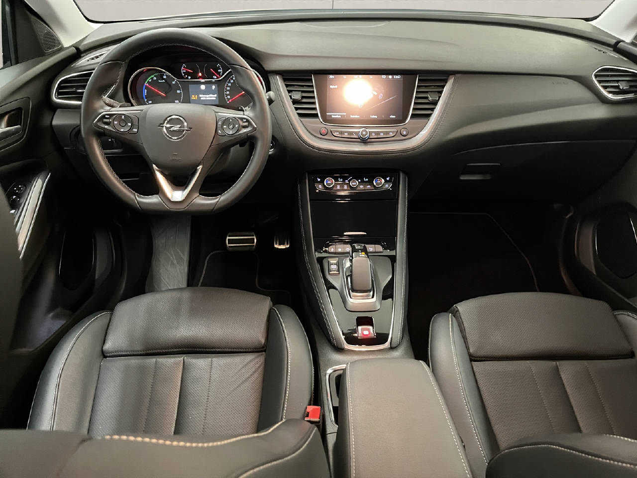 OPEL Grandland X 1.6 T PHEV Ultimate-image-7