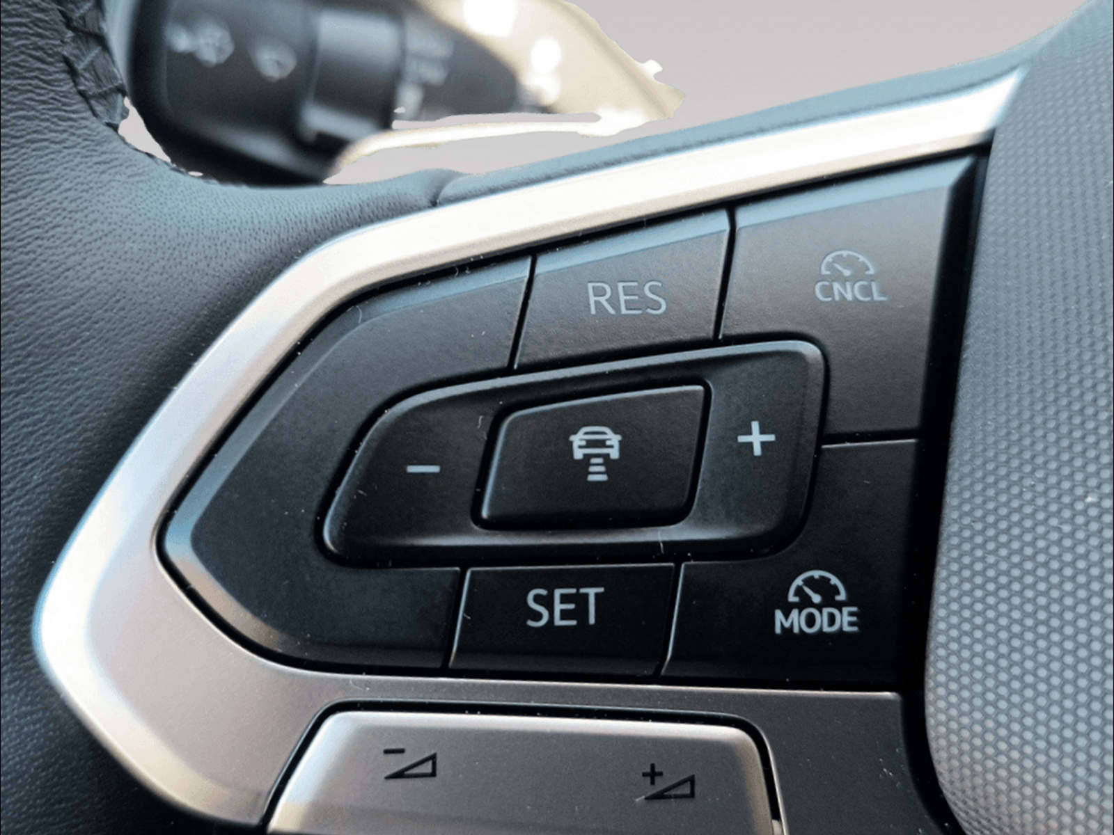 VW Tiguan 1.5 TSI evo2 eHybrid Life DSG-image-12