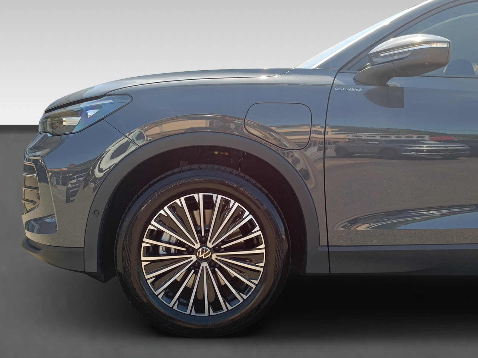 VW Tiguan LIFE 204PS / Vollhybrid / elektrische Reichweite bis 147Km (Stadt)-showroom-element-2