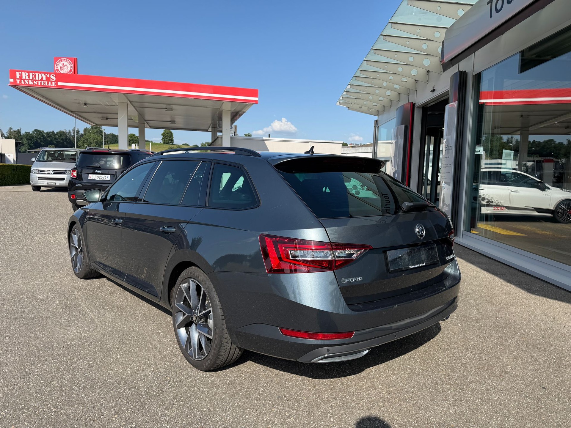 SKODA Superb Combi 2.0 TDi Sport Line 4x4 DSG-showroom-element-2