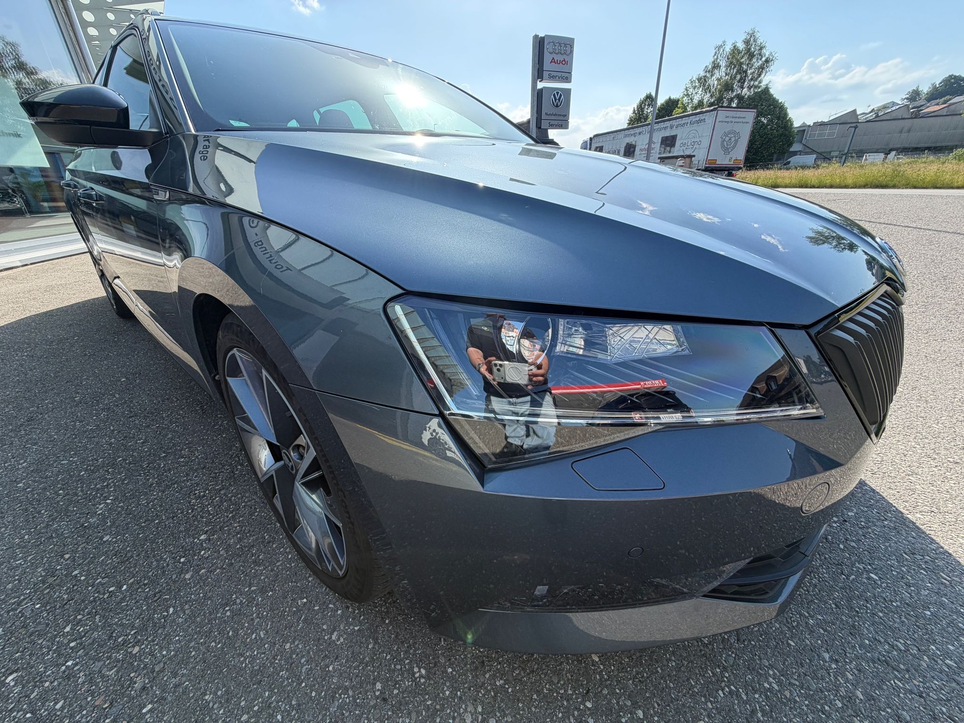 SKODA Superb Combi 2.0 TDi Sport Line 4x4 DSG-image-8