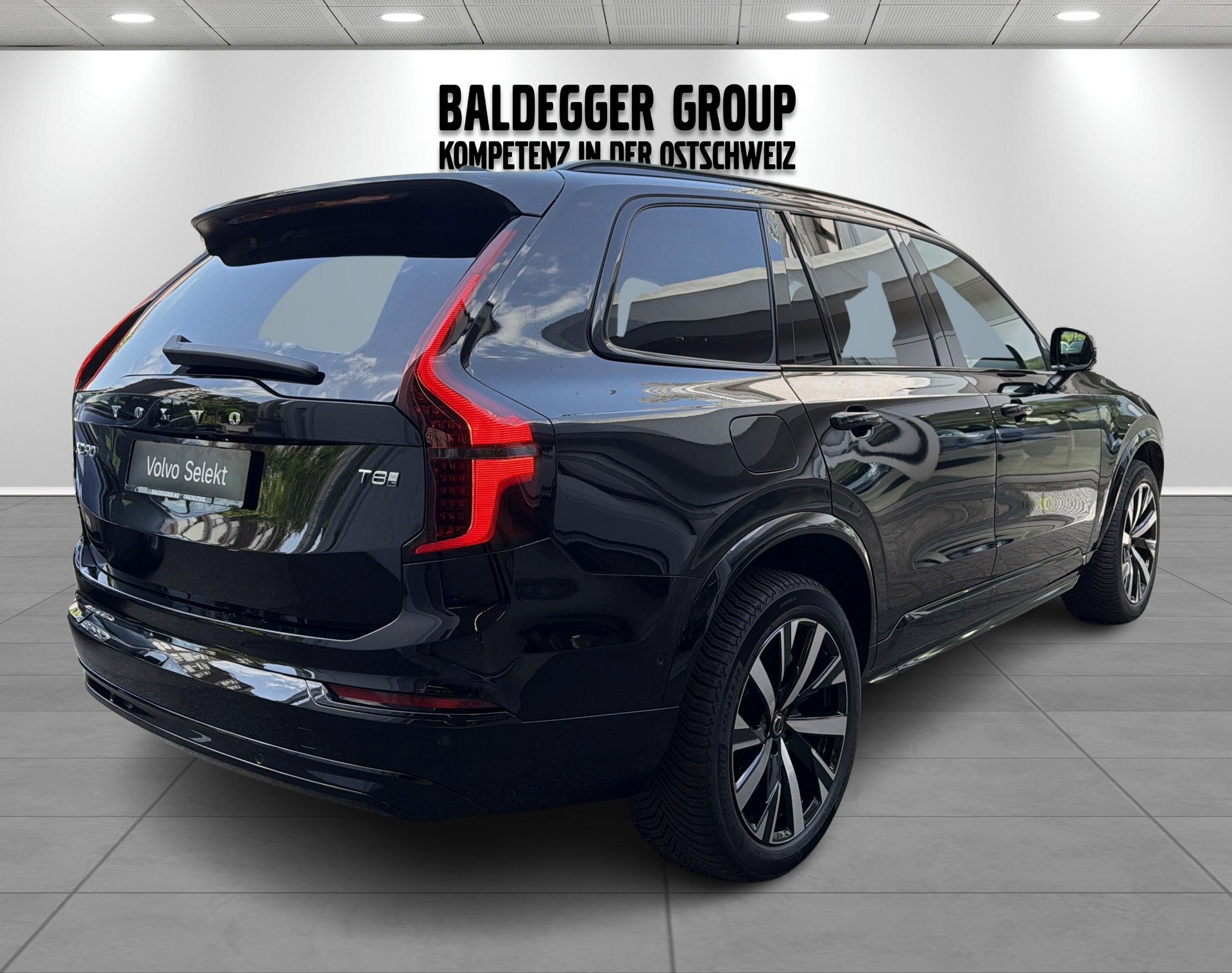 VOLVO XC90 2.0 T8 TE Plus Dark eAWD-showroom-element-2