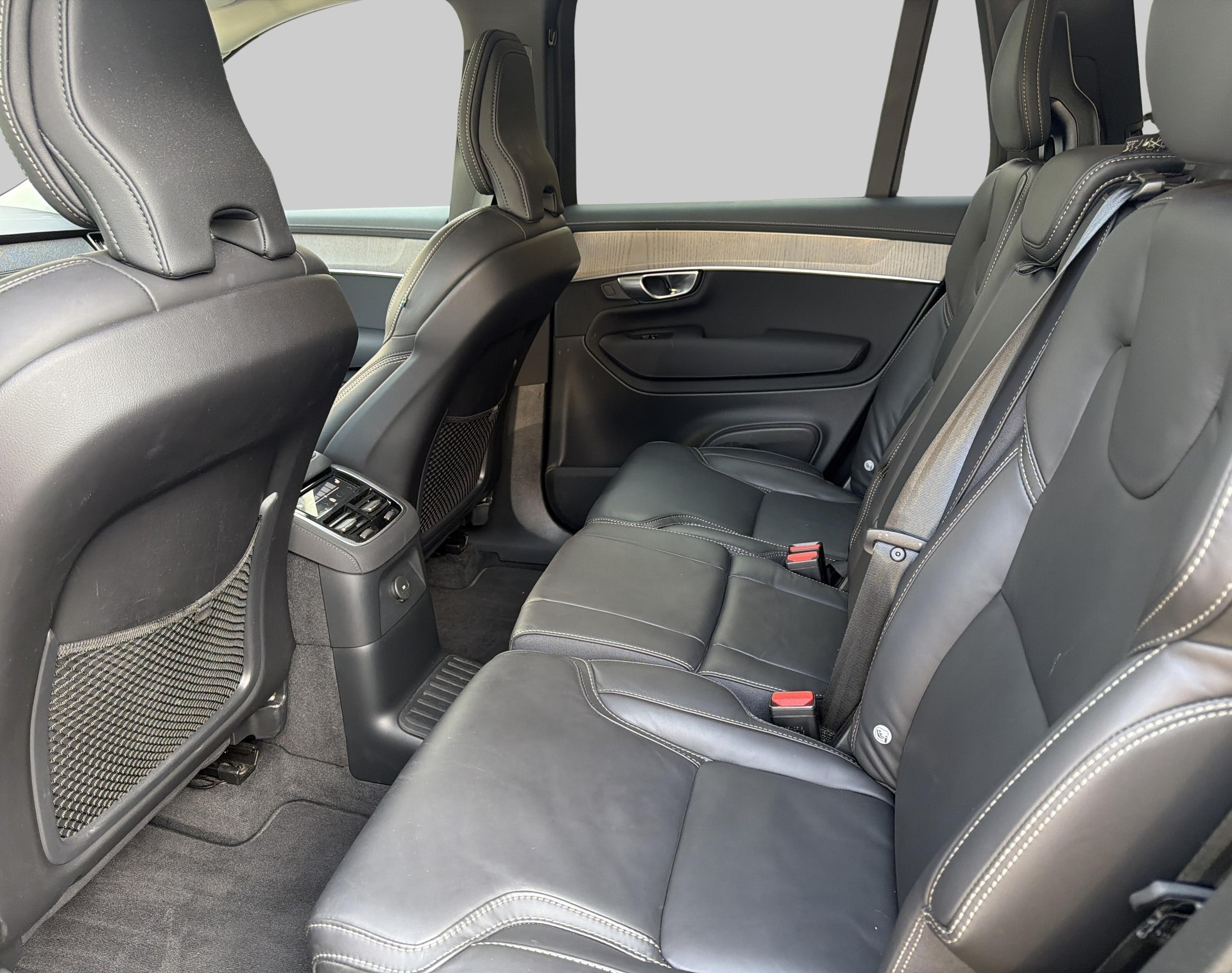 VOLVO XC90 2.0 T8 TE Plus Dark eAWD-image-9