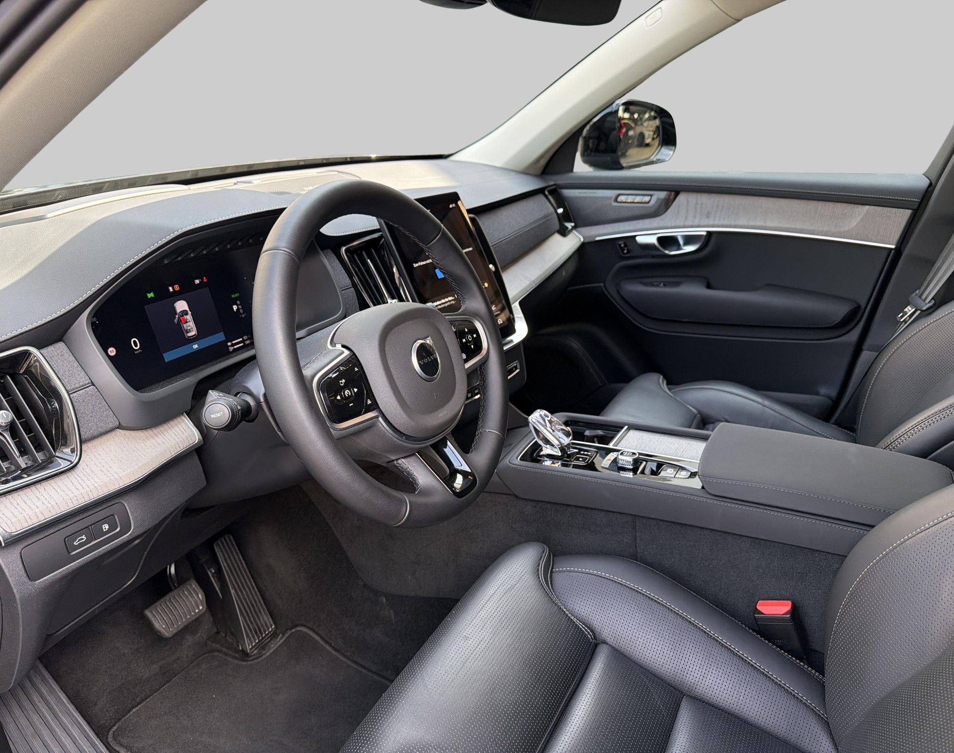 VOLVO XC90 2.0 T8 TE Plus Dark eAWD-image-7