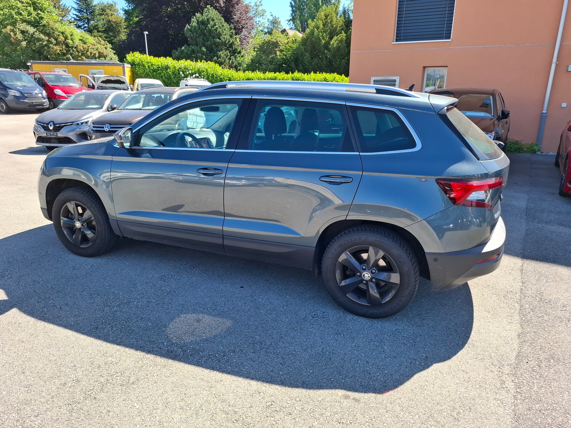 SKODA Karoq 2.0 TDI CR Style 4x4 DSG-image-4