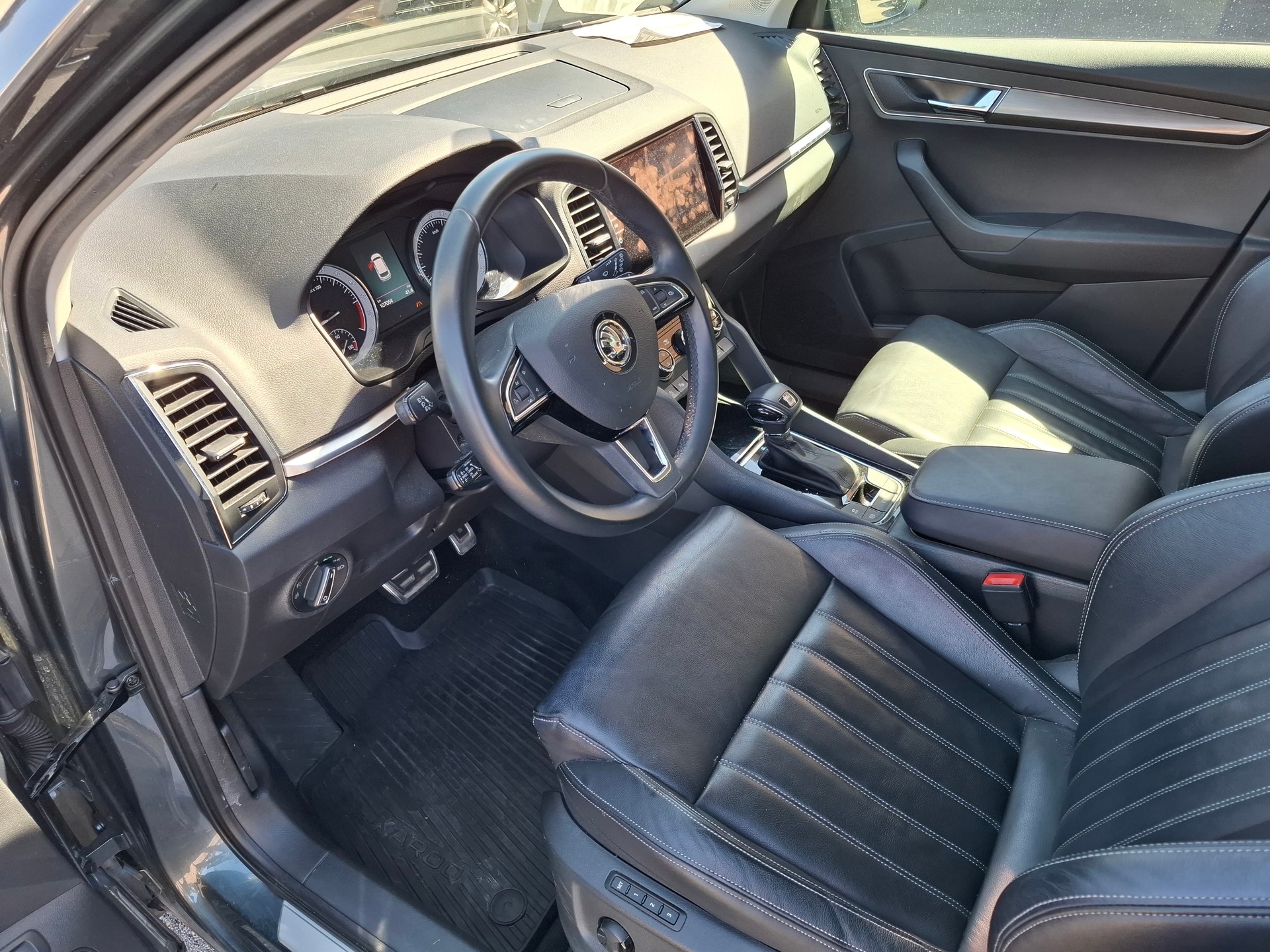 SKODA Karoq 2.0 TDI CR Style 4x4 DSG-image-7