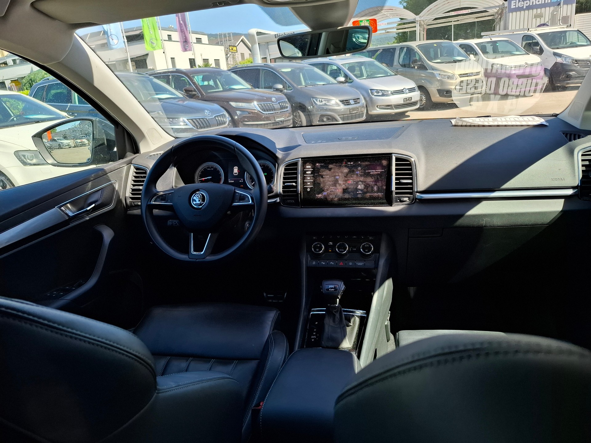 SKODA Karoq 2.0 TDI CR Style 4x4 DSG-image-9