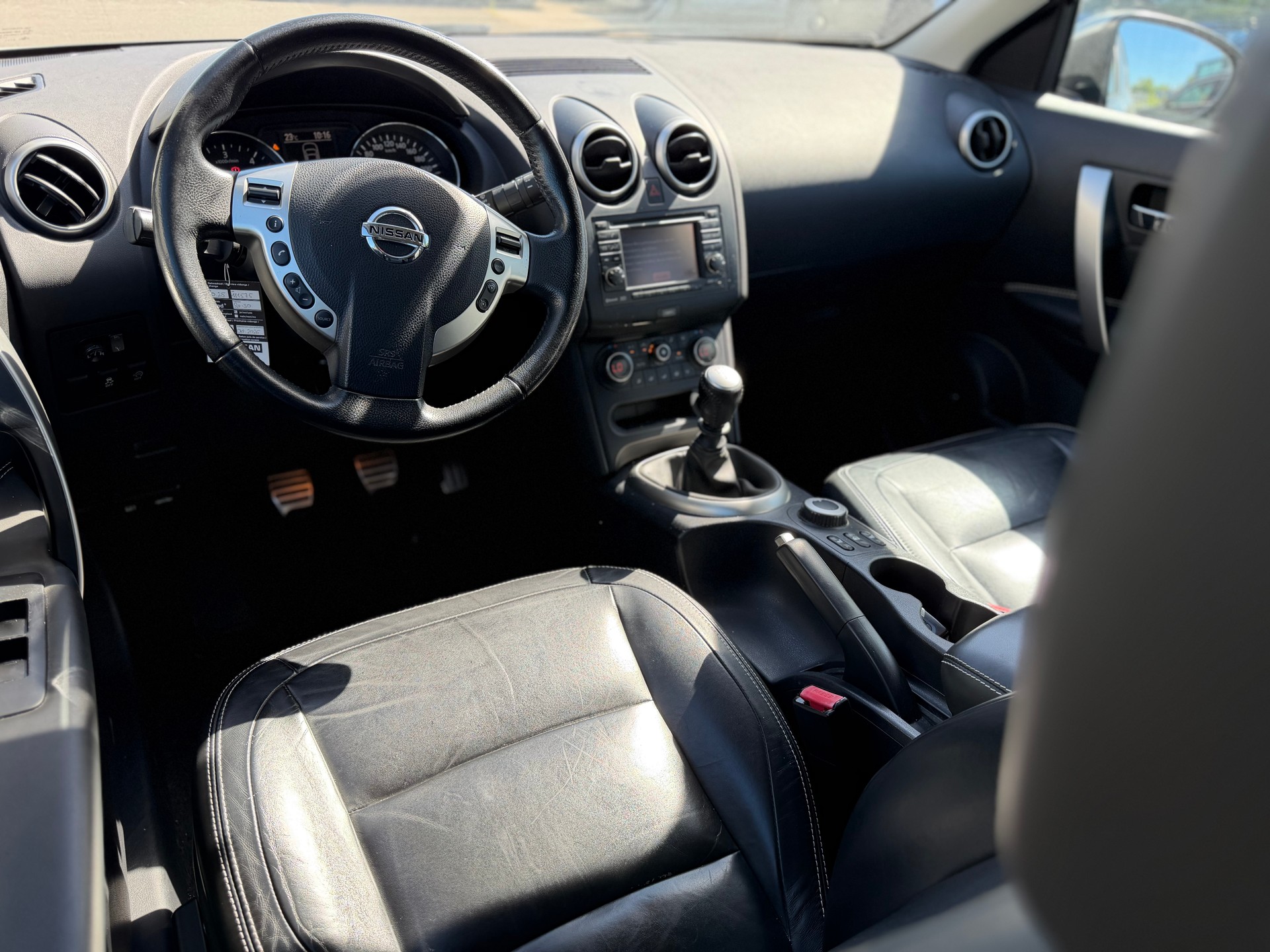 NISSAN Qashqai 1.6 dCi iStop 4WD 360-image-5