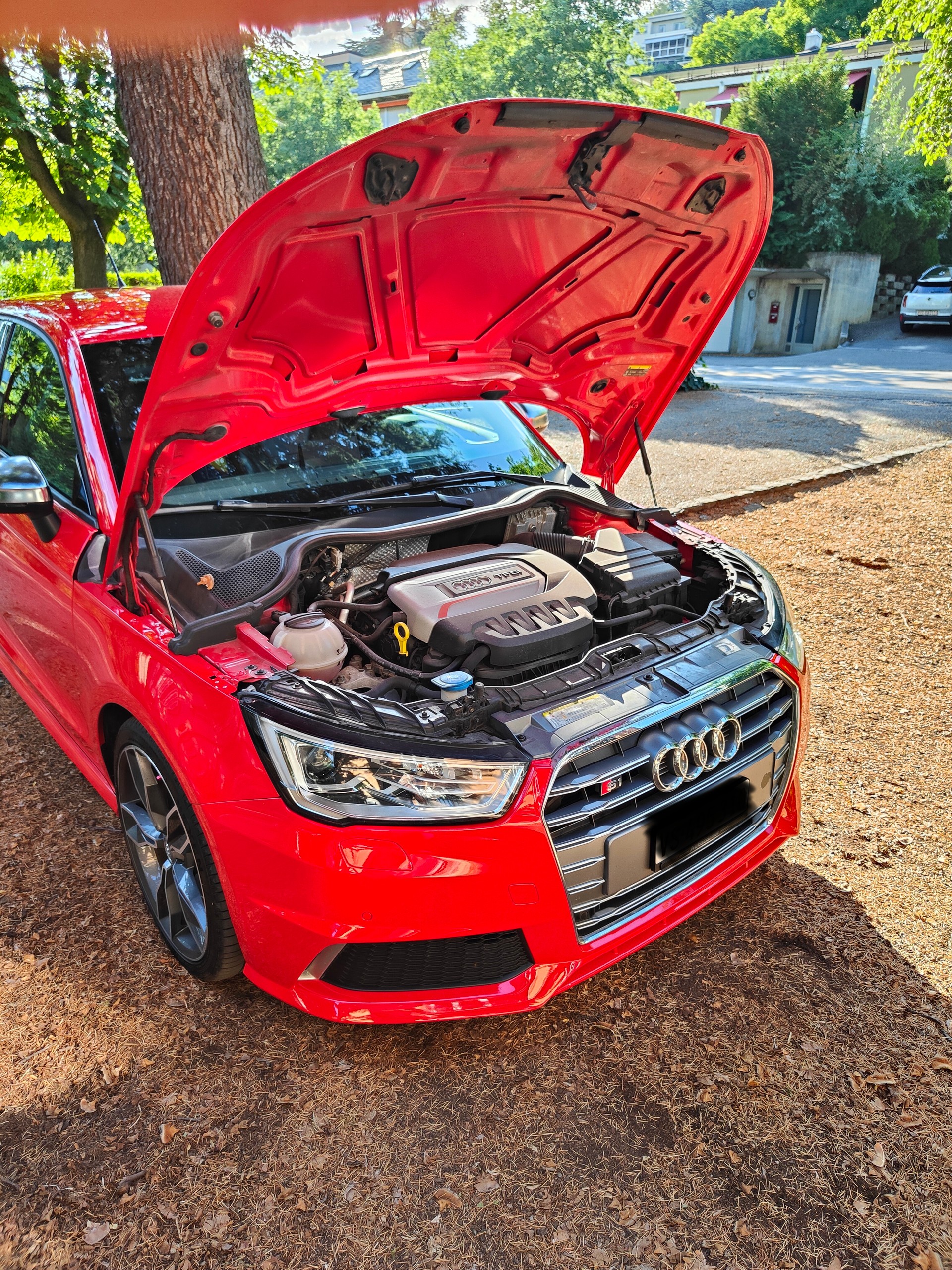 AUDI 2.0 TFSI quattro-image-4