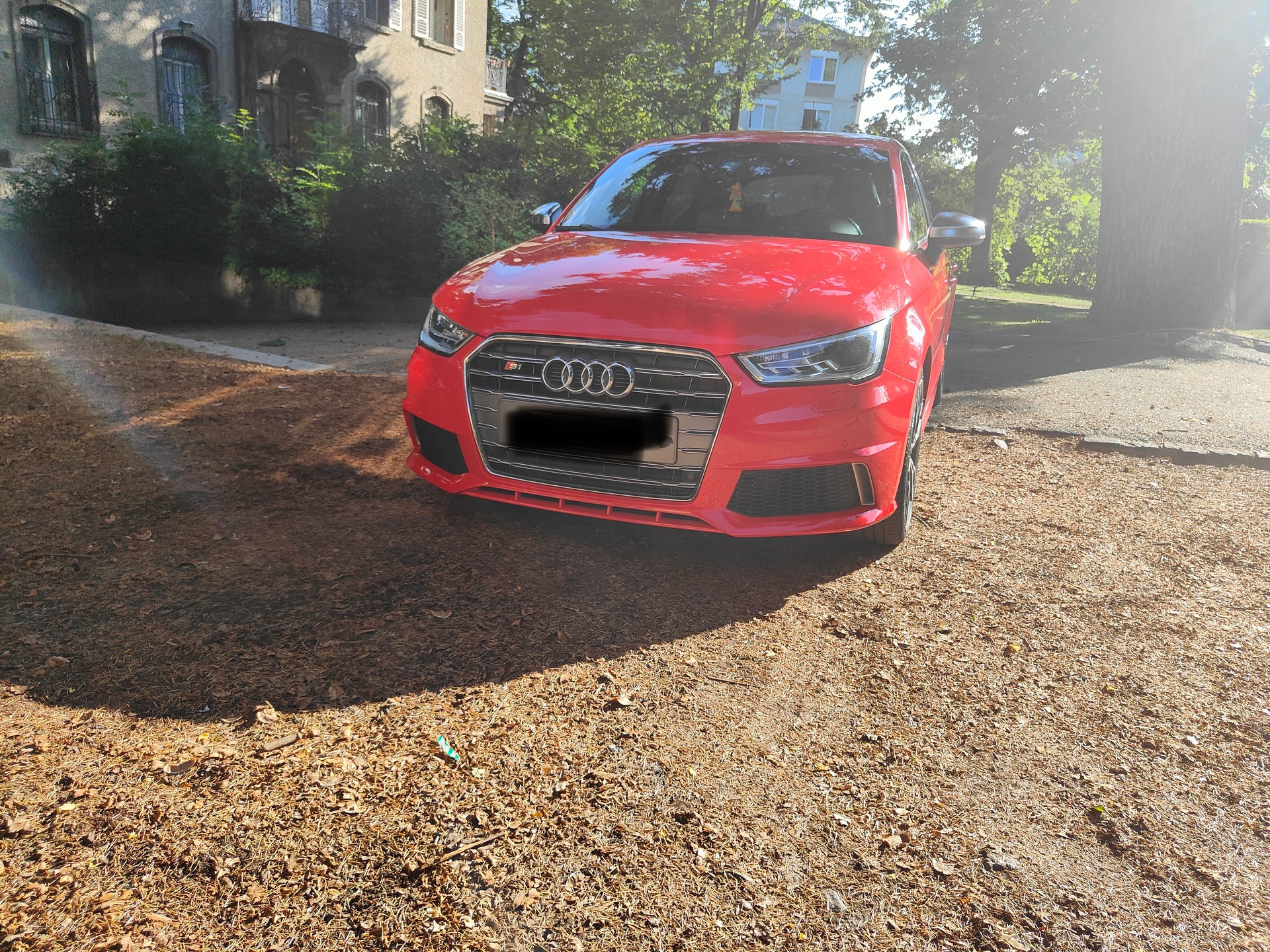AUDI 2.0 TFSI quattro