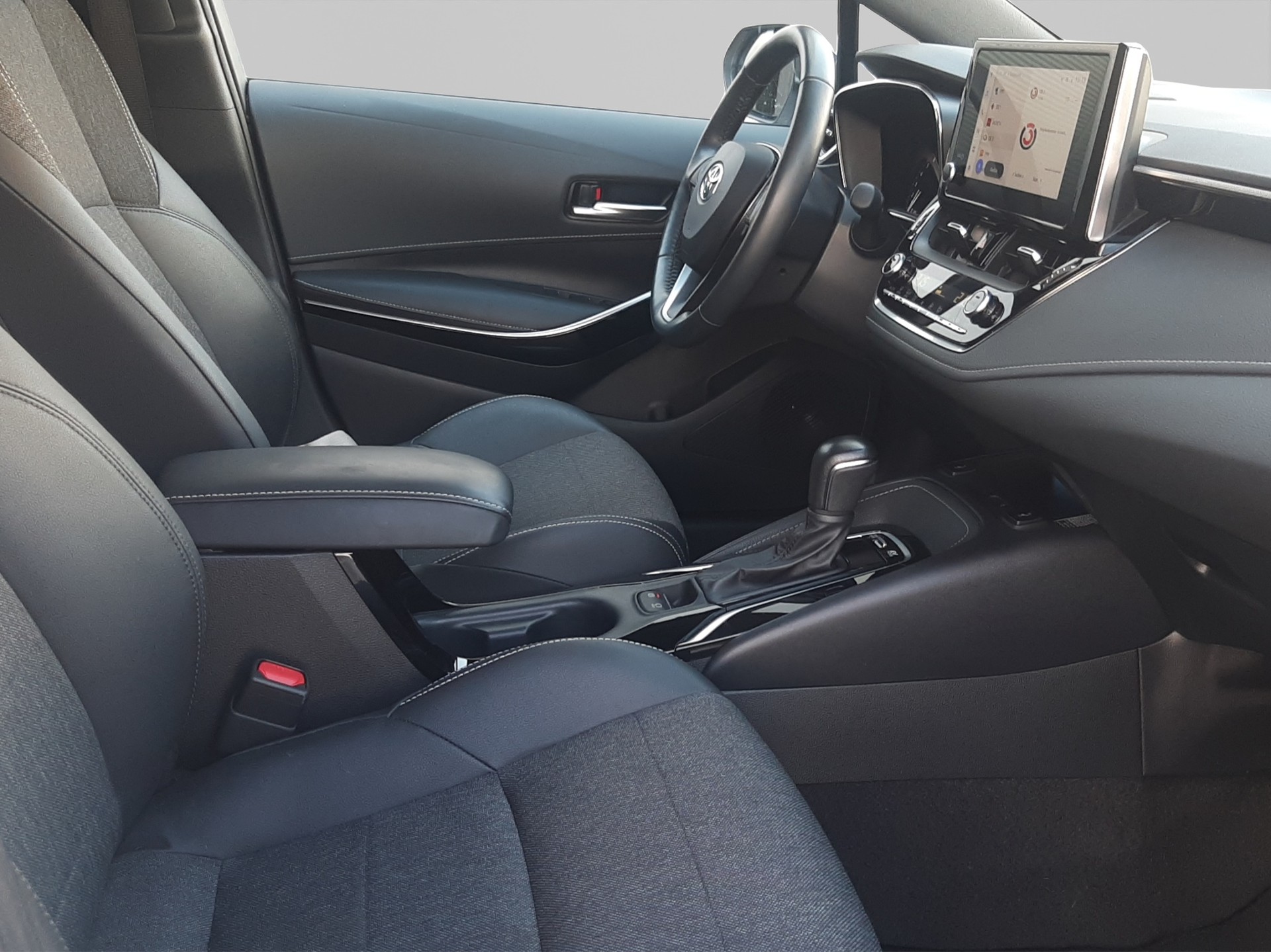 TOYOTA Corolla 1.8 HSD Trend-image-15