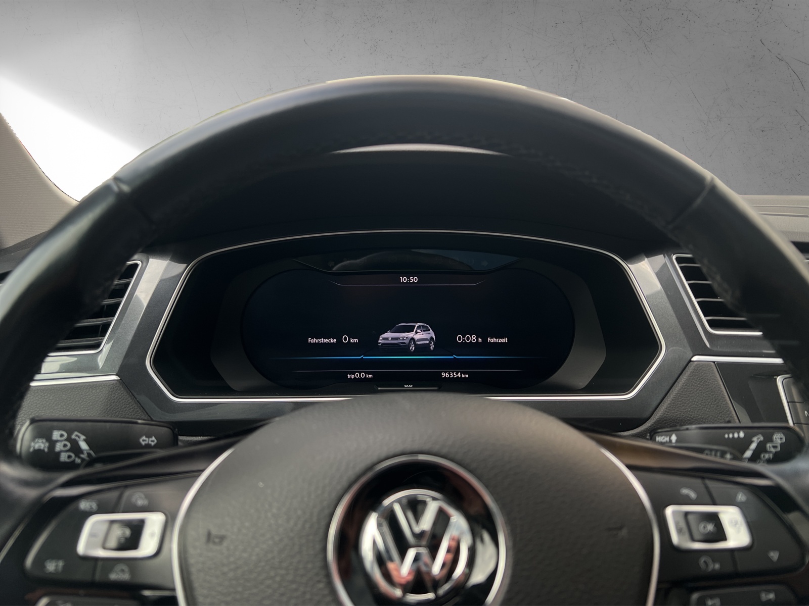 VW Tiguan 2.0TDI High 4M-image-9