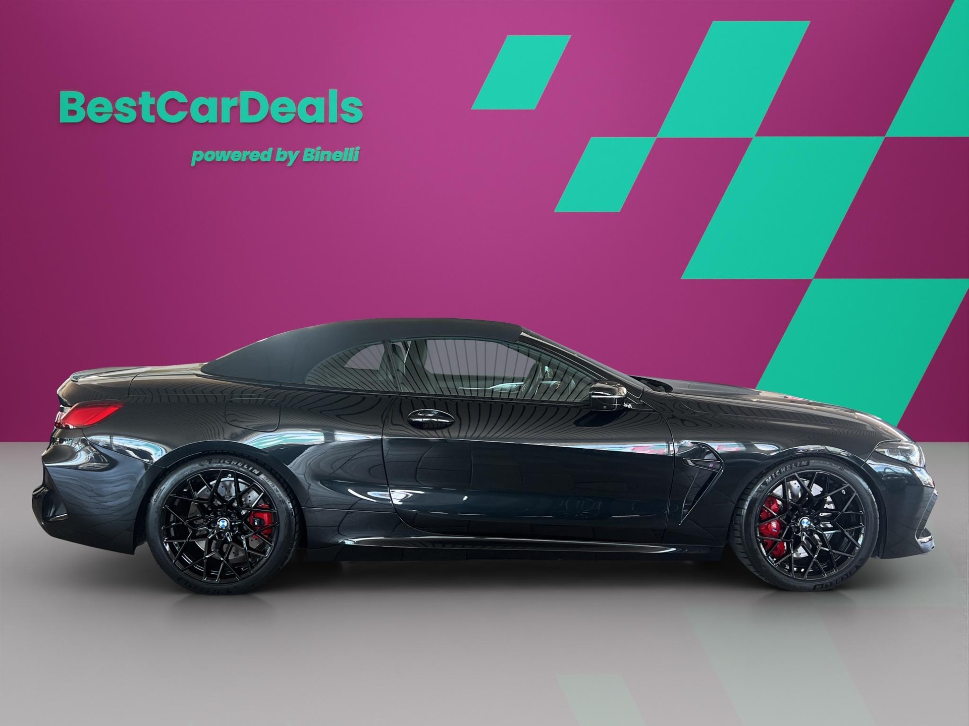 BMW M8 xDrive Competition Cabriolet-showroom-element-1