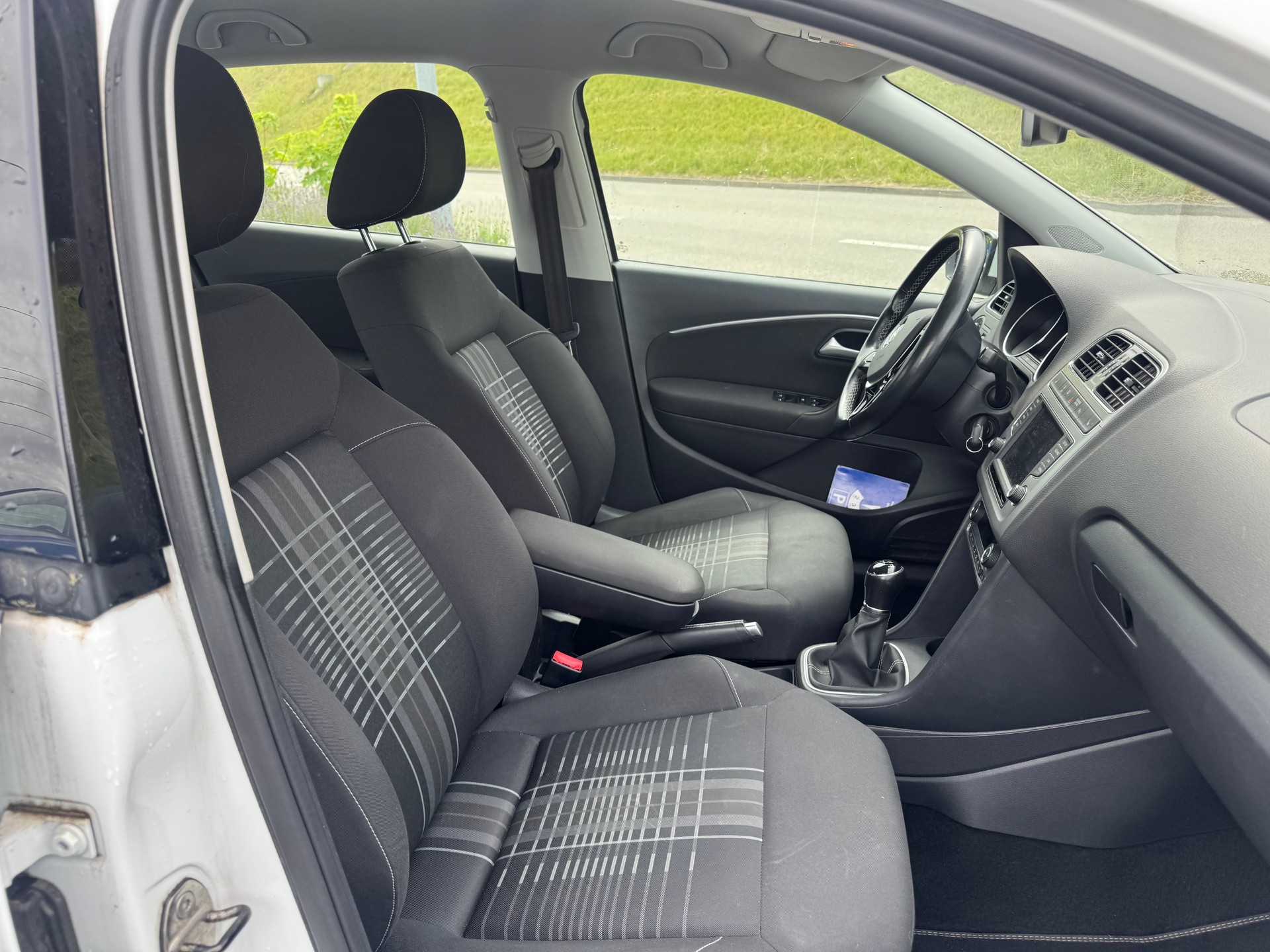 VW Polo 1.2 TSI BMT Lounge-image-6