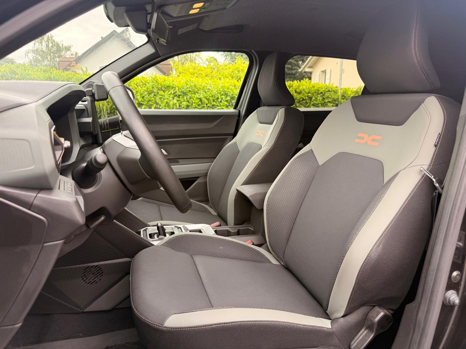 DACIA Duster HEV 140 Extreme-image-13